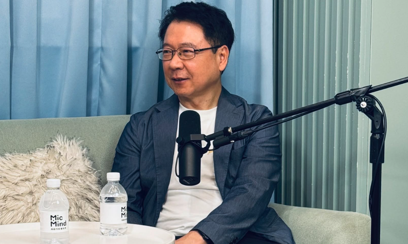 阮慕驊今po文表示,近日自己的帳戶共加碼超過1,000萬,並直呼「錢就是子彈,就是我之前減碼的。」(翻攝自阮慕驊臉書)