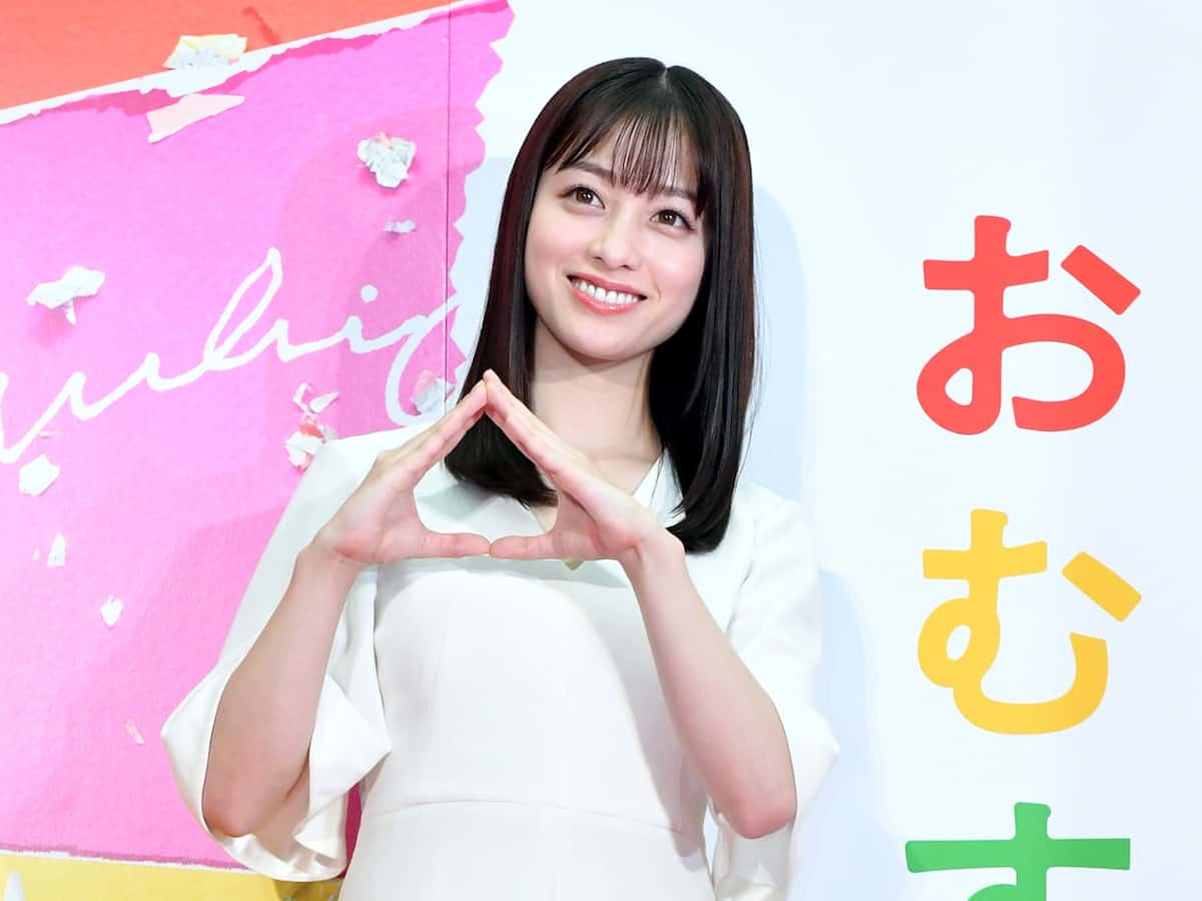 橋本環奈在日本已有「國民女星」的形象。(翻攝網路)
