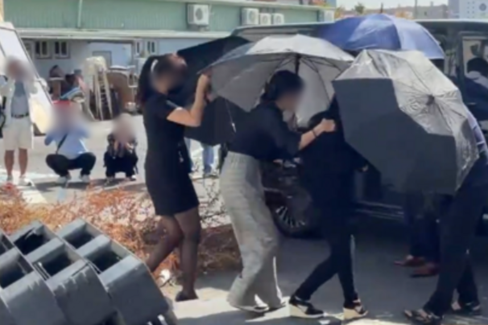 河口湖命案井女告別式!友怒駁「勸忍婚姻」謠言 井母崩潰自責:寧願女兒還在