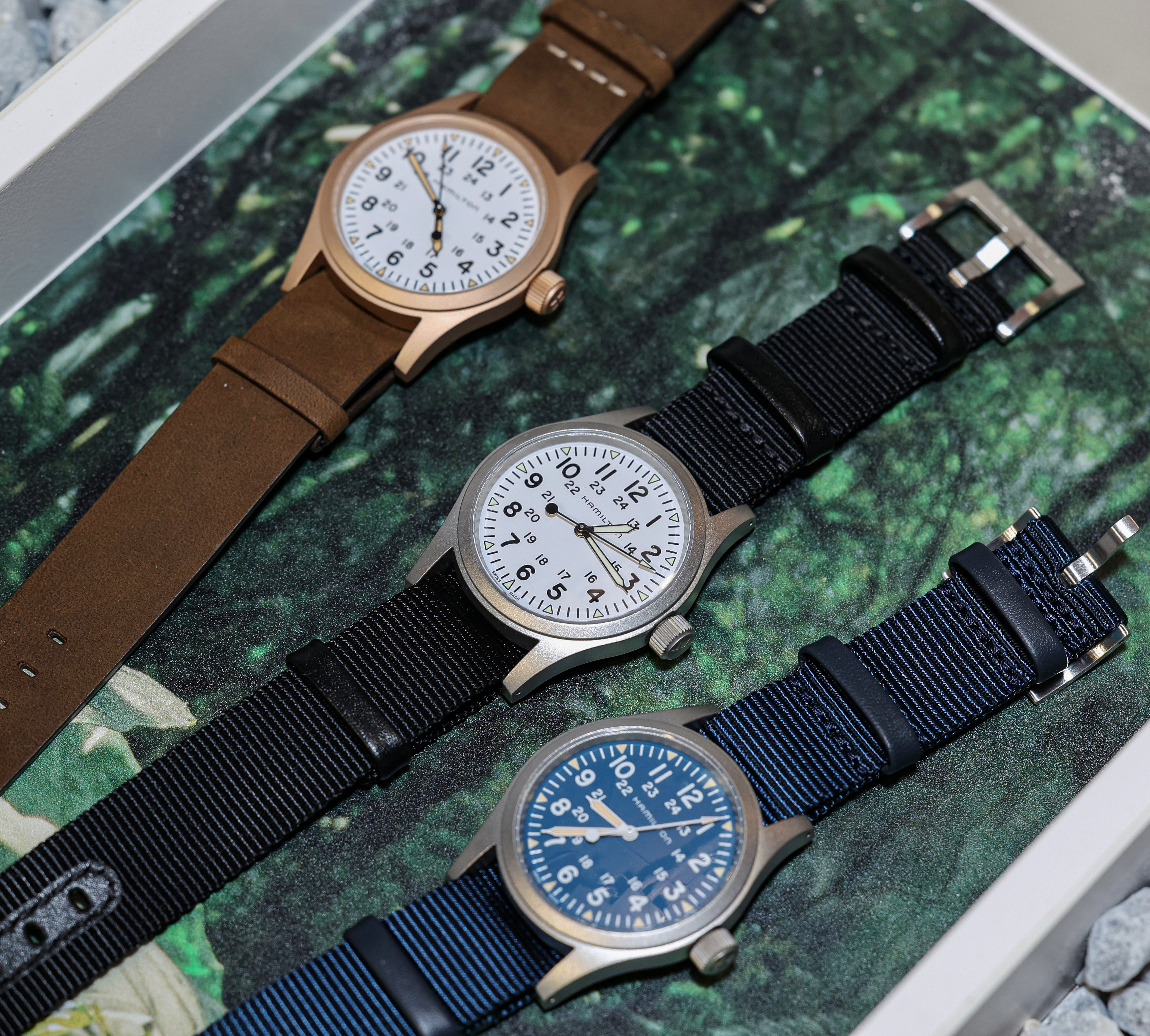 今年推出三款陸戰機械錶款 Mechanical Bronze，有青銅材質與不鏽鋼材質兩種不同材質的錶殼，分別搭配皮質與尼龍錶帶，帥氣百搭不分男女都很合適。