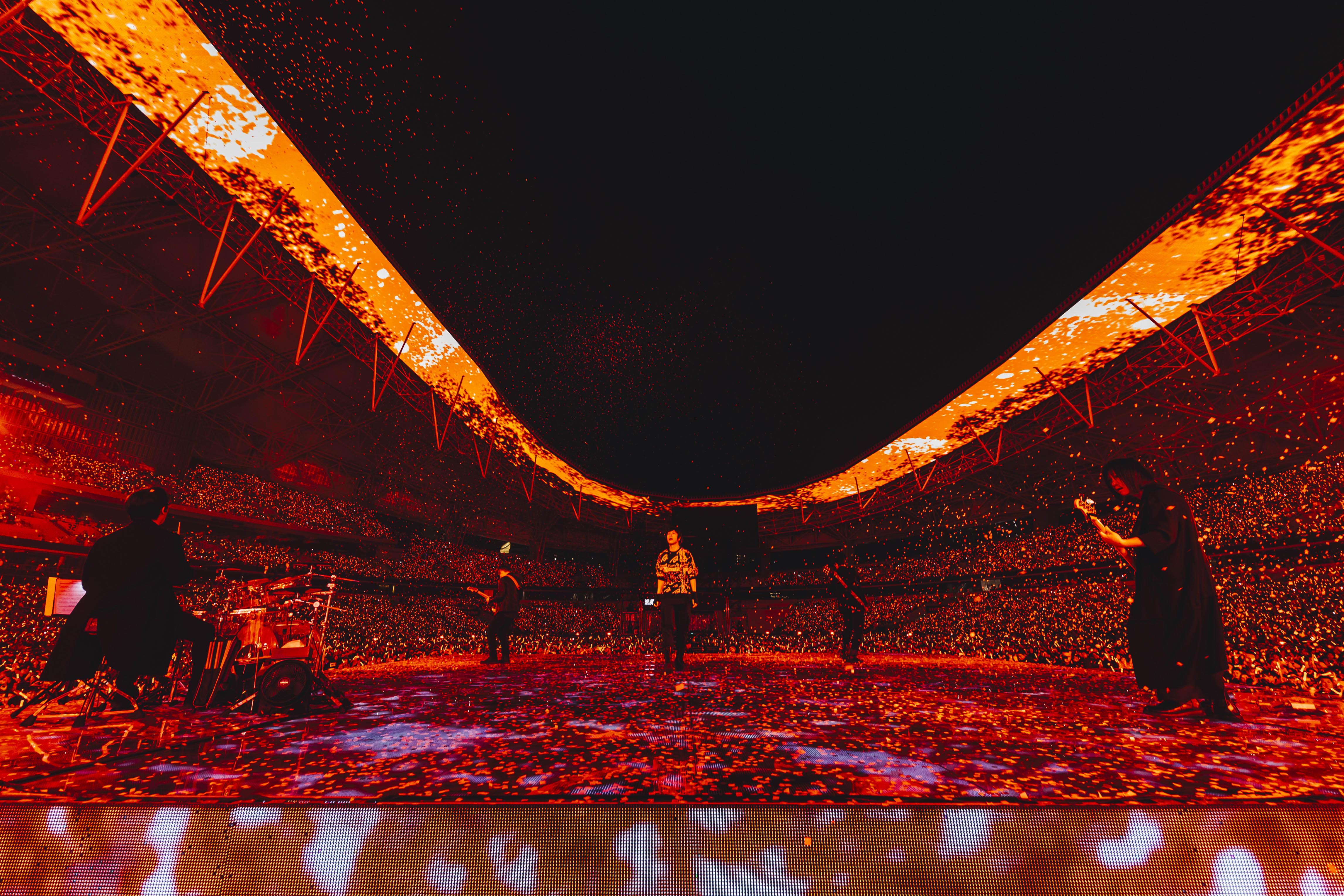 五月天主唱阿信遭網友質疑演唱會對嘴。（相信音樂提供）