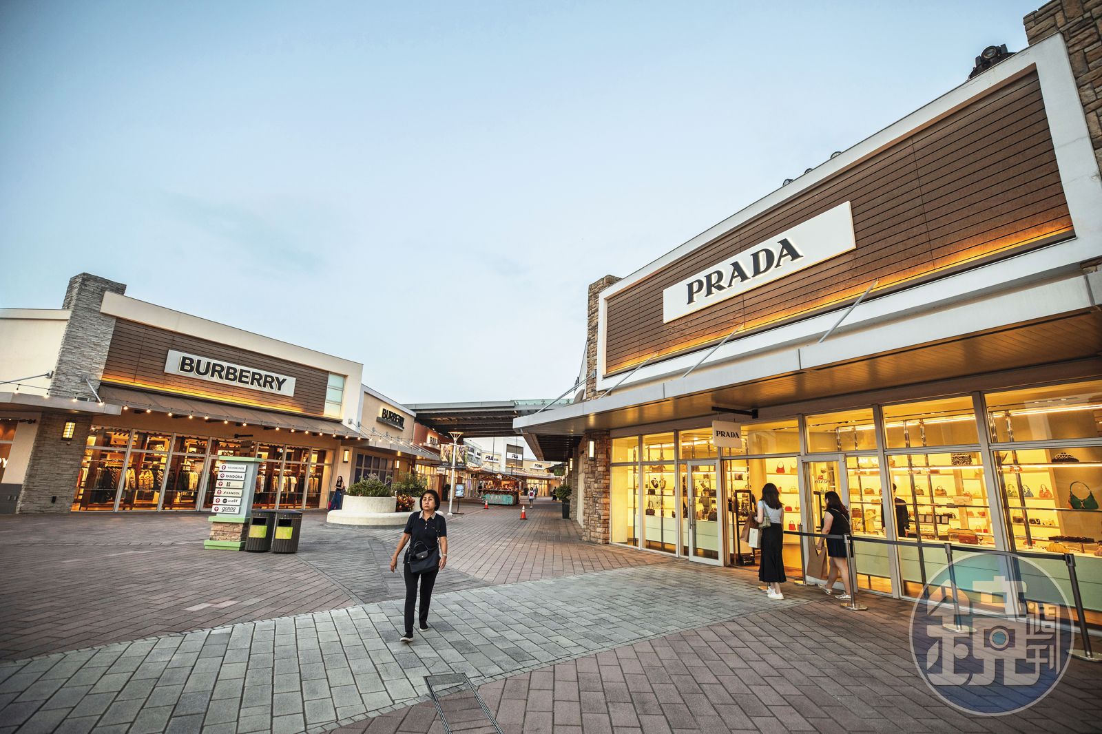 華泰集團轉控股3／經營Outlet一路贏　陳炯福1法寶AI再強也取代不了