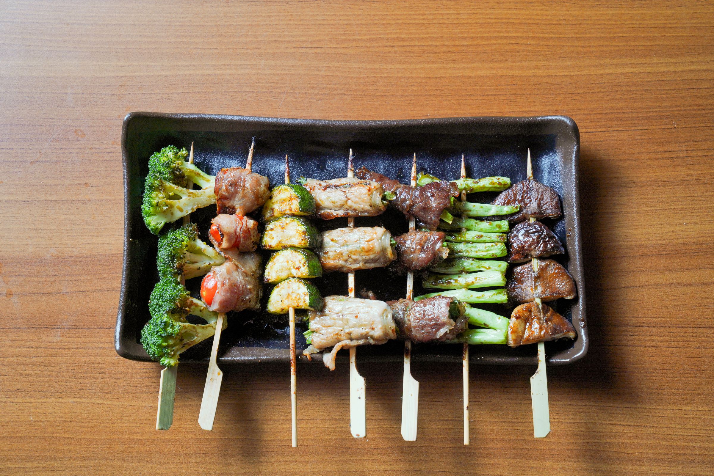 蔬菜、肉類串燒種類繁多,除了烤的火侯要恰當外,烤醬好不好吃也是關鍵。