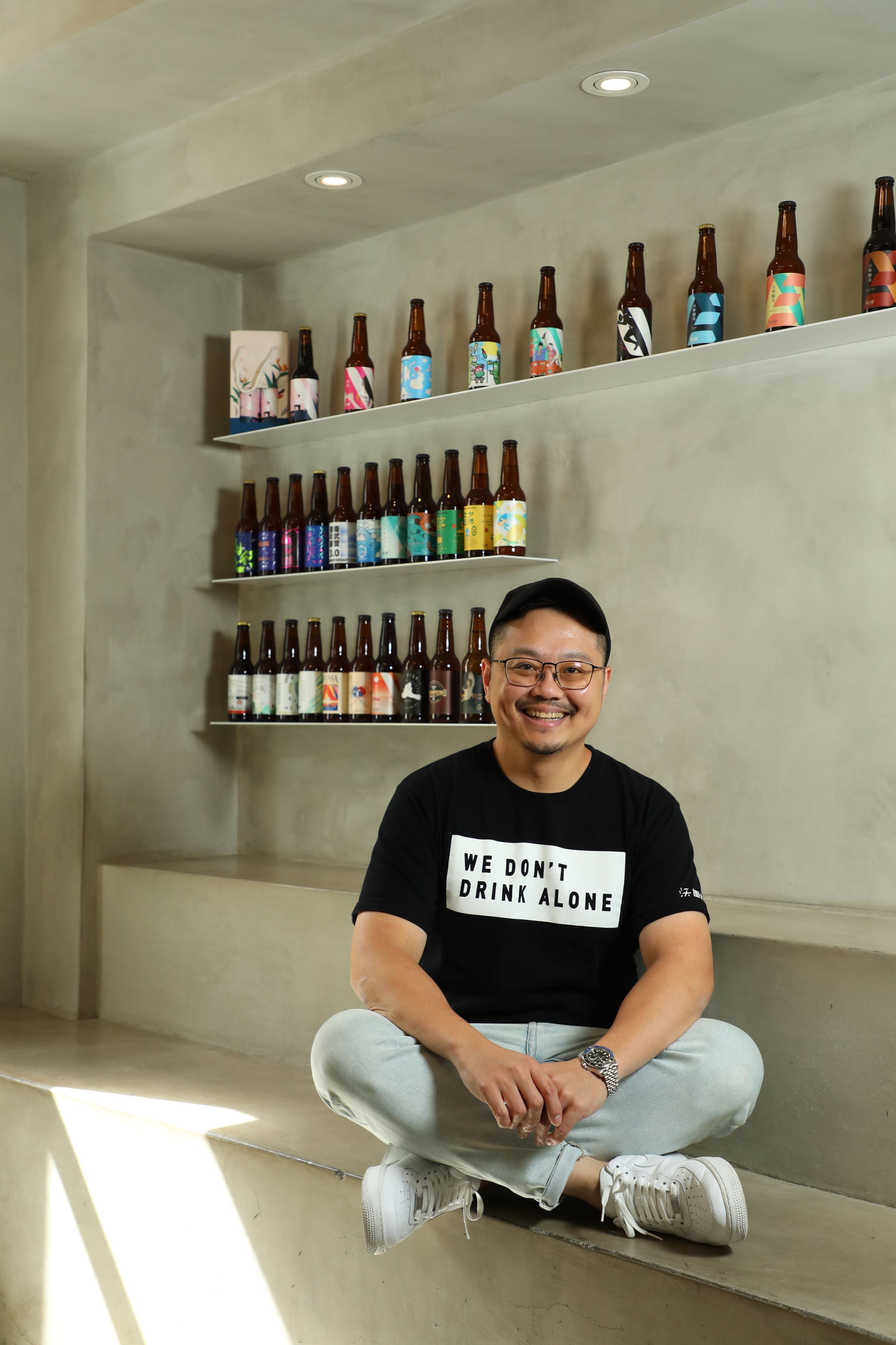 店主Wayne為研究啤酒釀造,跑遍美國五十州、上百間酒廠。