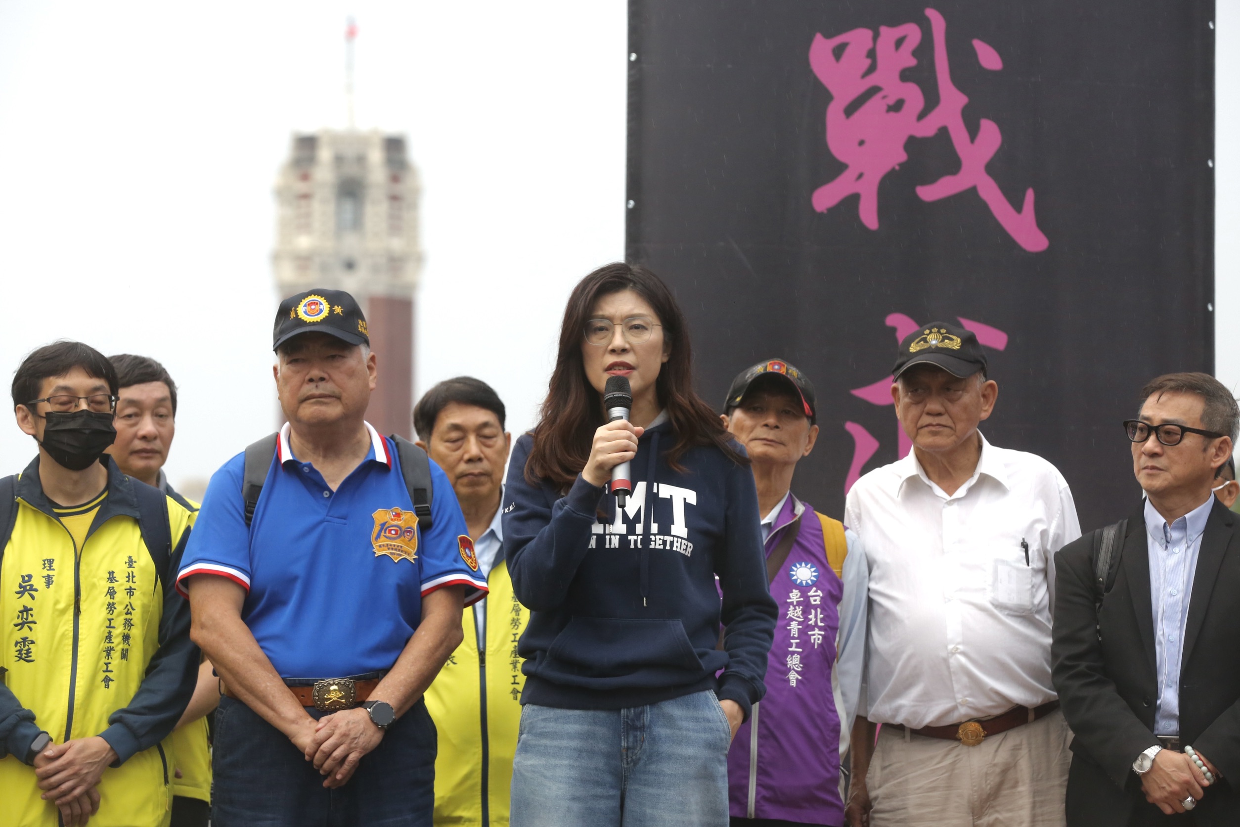 鄭麗文稱賴清德把路走死，連累台灣2300萬人。（鏡報董孟航）