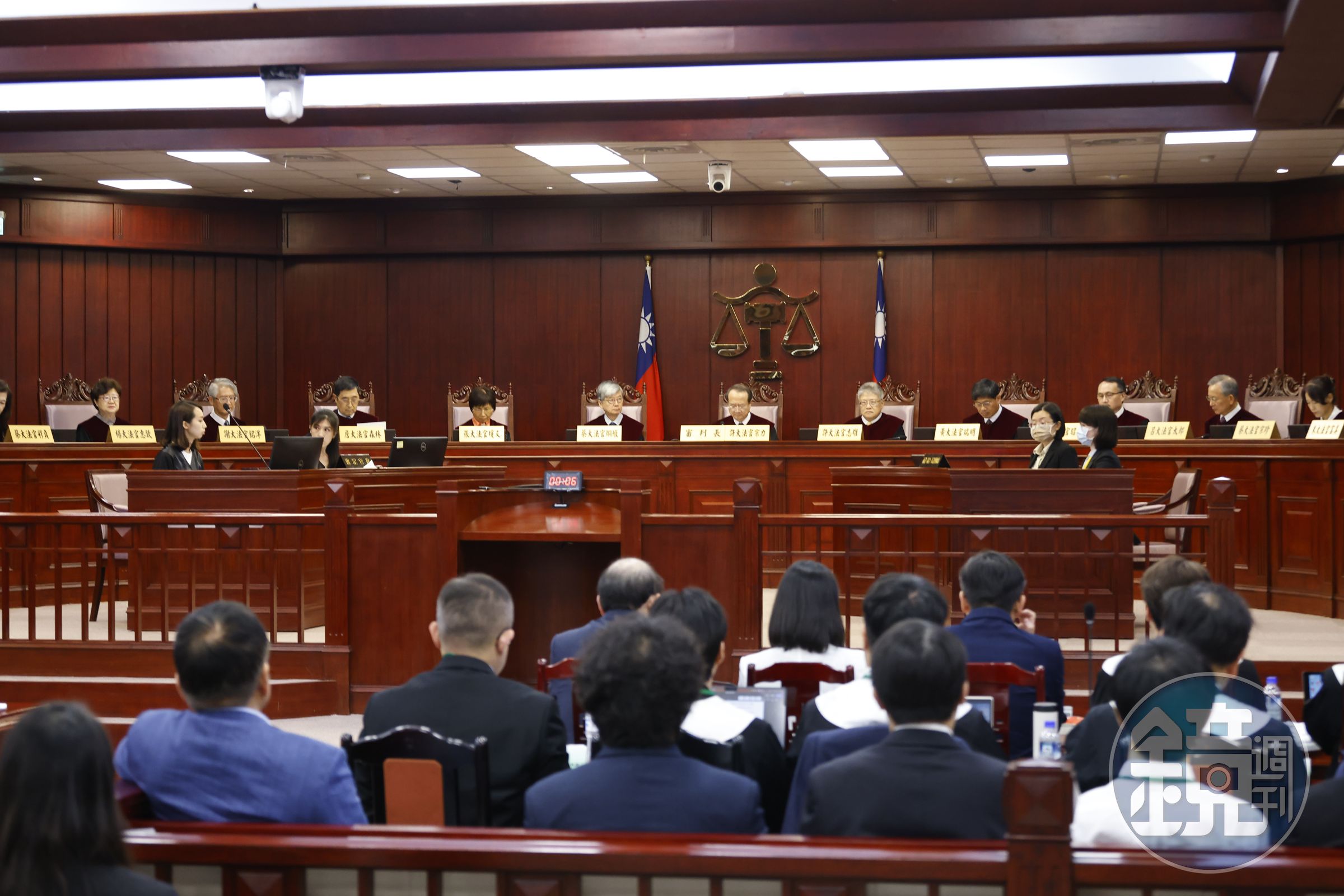 憲法法庭今針對國會職權行使法及藐視國會罪違憲爭議開庭審理是否暫時處分。