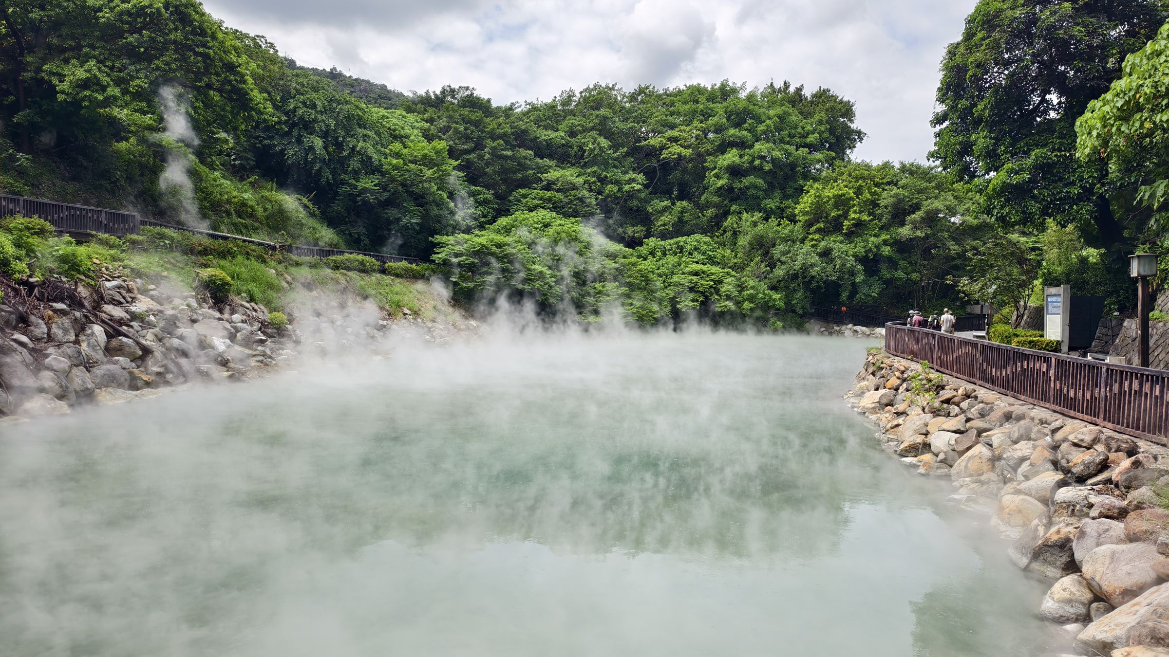 北投地熱谷四季煙霧繚繞,展現獨特地熱景觀。(圖/臺北市政府觀光傳播局)