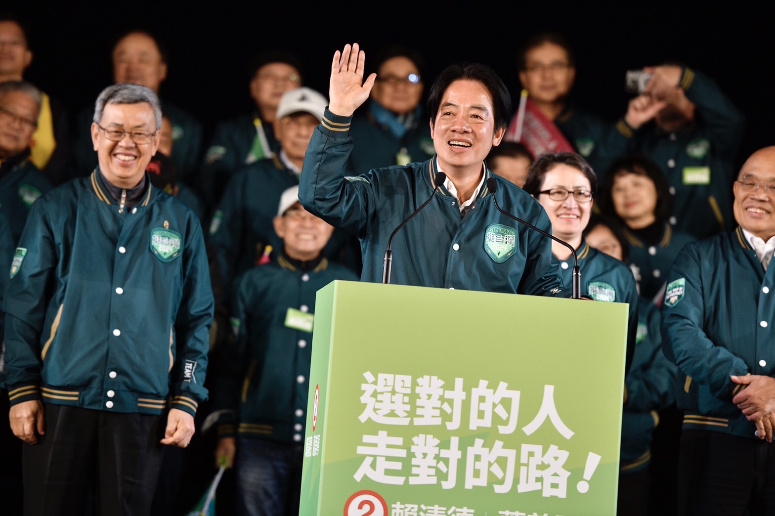 賴清德向大家保證，民進黨的立委名單是最好的，呼籲支持者3票都投民進黨，對台灣最好。