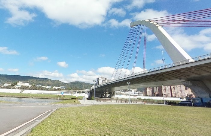 空軍司令部一名江姓士兵與表弟打賭泳渡基隆河，不料卻失蹤待尋。（翻攝自GoogleMaps）