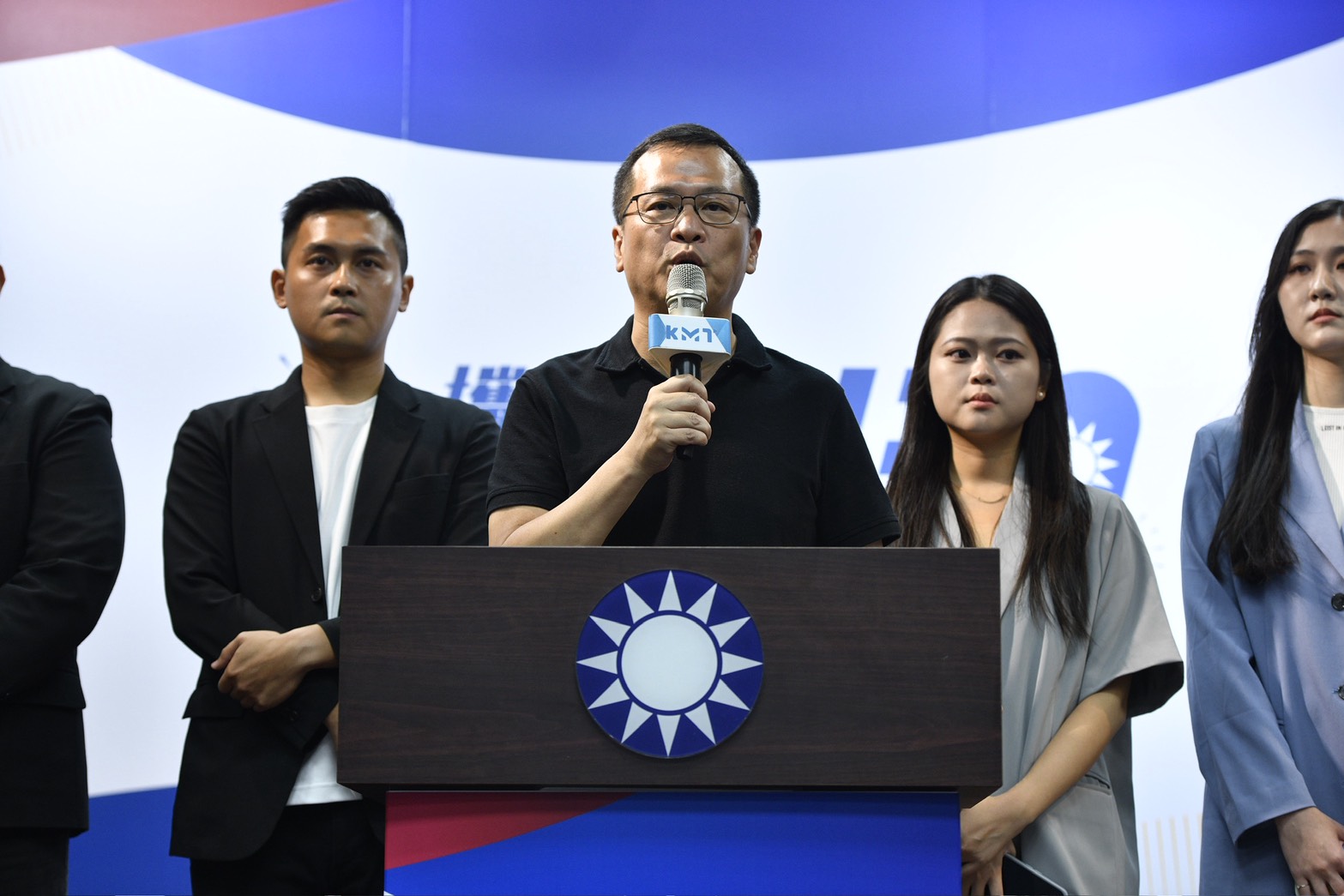 國民黨主席改選，鄭麗文得票數一路領先，候選人羅智強說鄭麗文一定可以把黨帶向重返執政。（鏡報李智為）