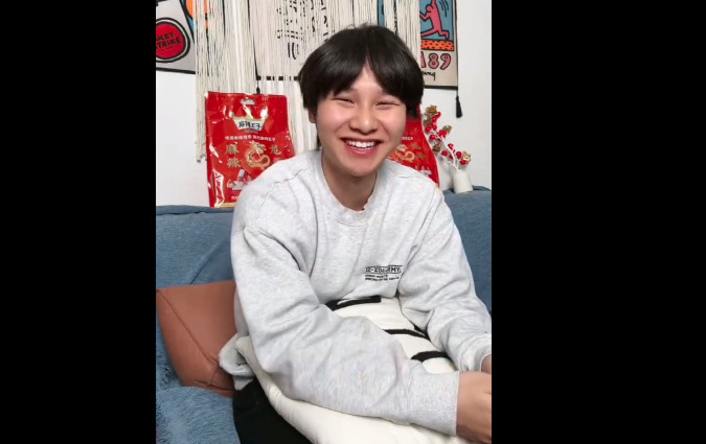 張子龍受訪笑稱自己被爸爸騙了20年,大學畢業後才知道自己是富二代。(翻攝微博)