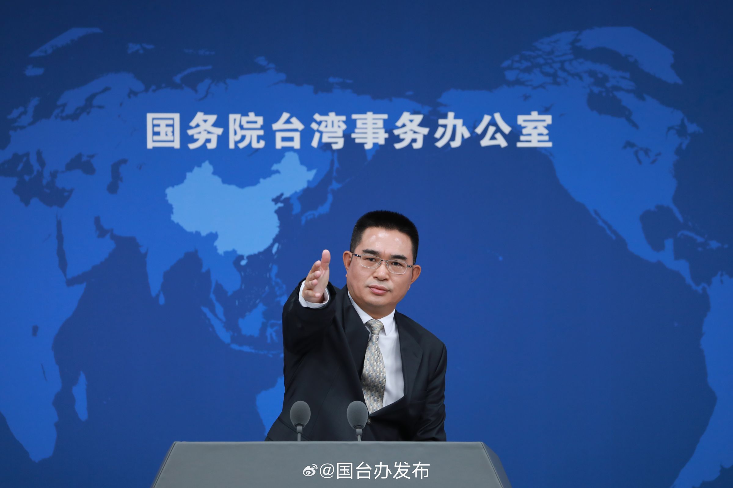 國台辦發言人陳斌華今力挺林依晨，表示「表達對中華兒女身分的認同，何錯之有？」（翻攝自國台辦發布微博）