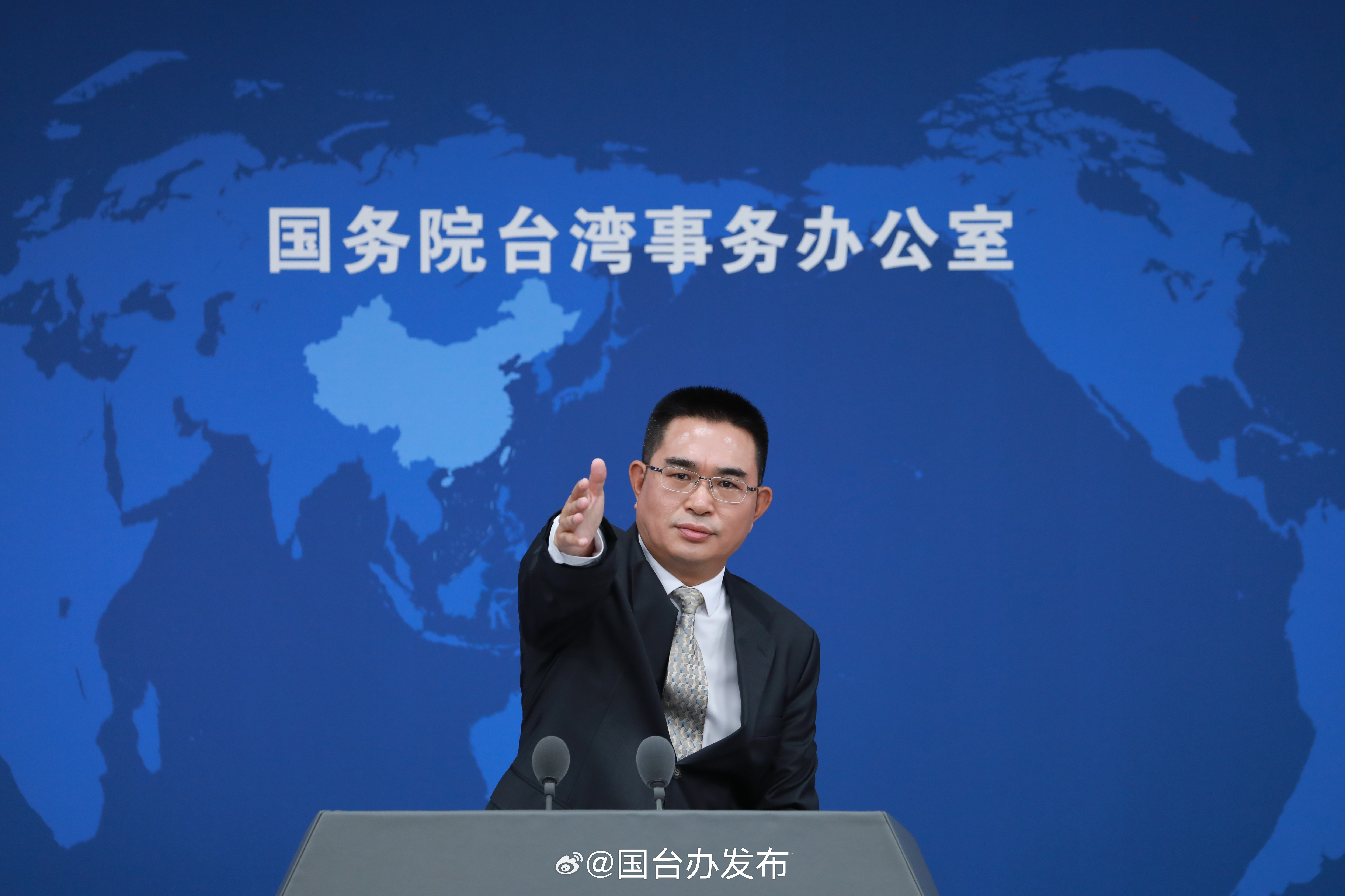 國台辦發言人陳斌華今力挺林依晨,表示「表達對中華兒女身分的認同,何錯之有?」(翻攝自國台辦發布微博)