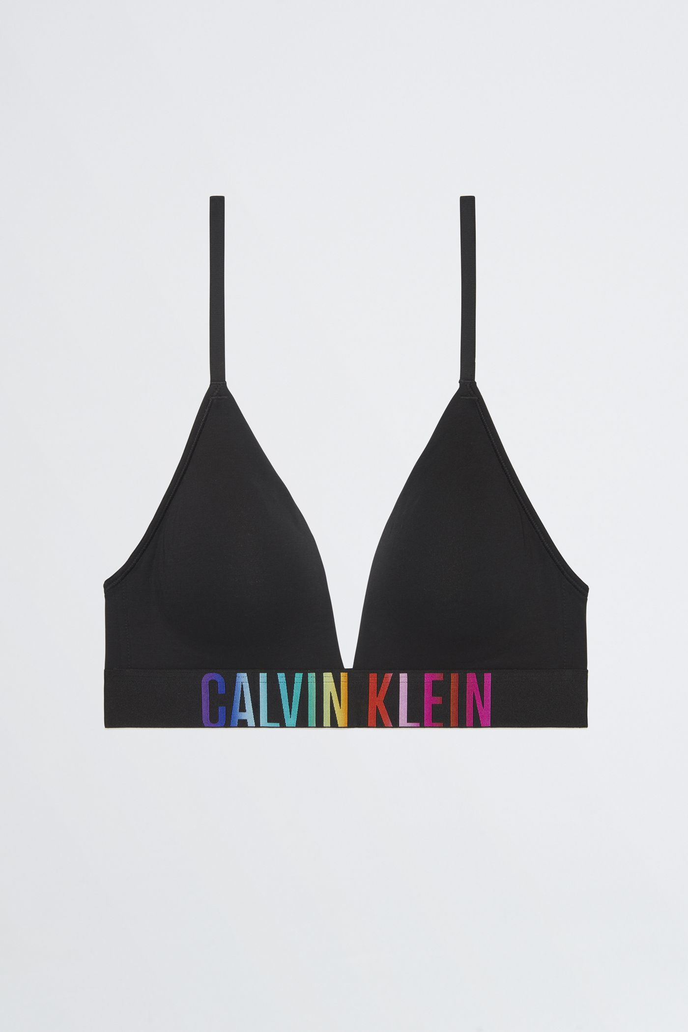 Calvin Klein Pride黑色薄墊內衣 NT$2,080。(Calvin Klein提供)