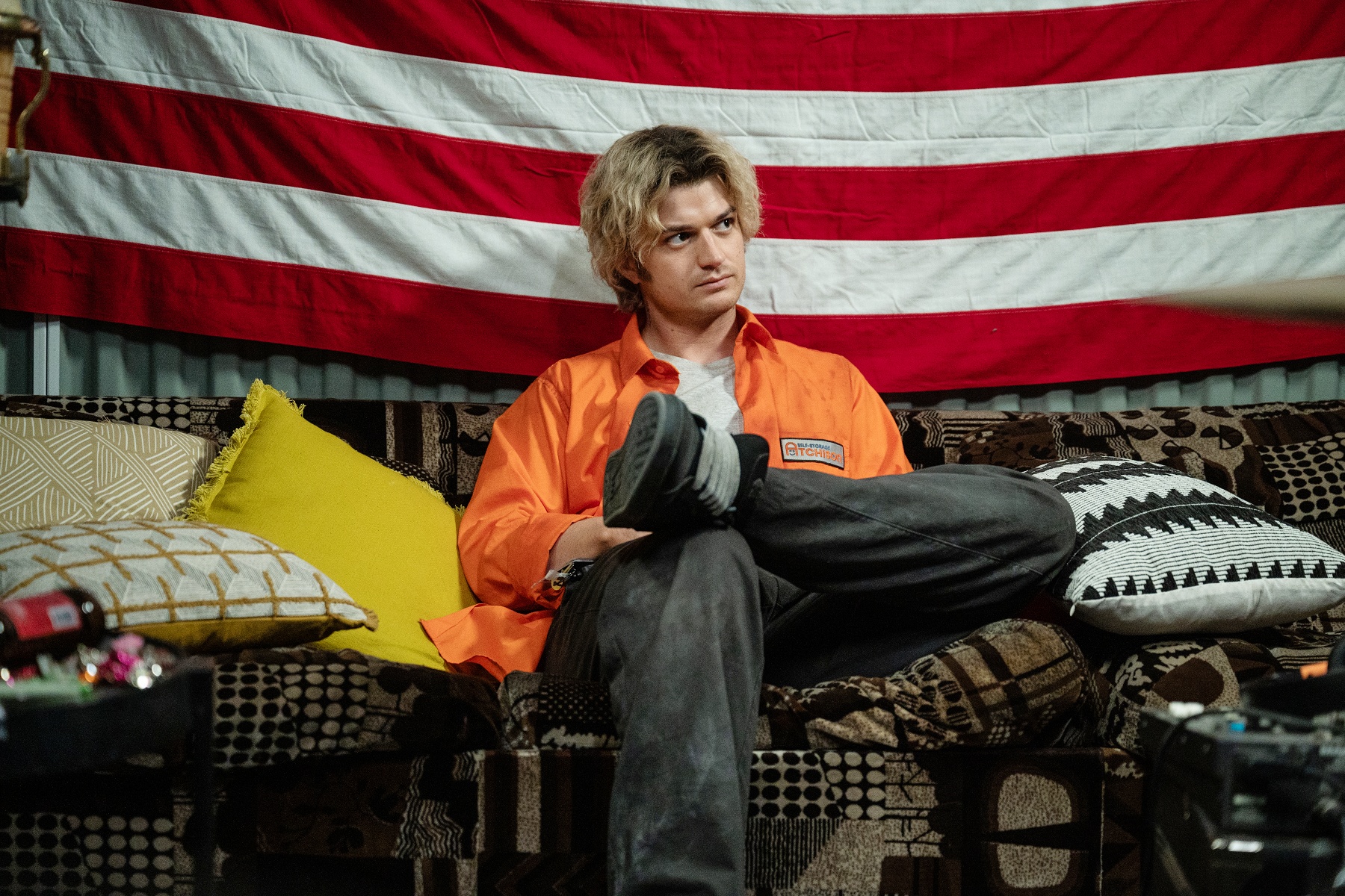 喬奇瑞在《全境屍控》飾演夜班員工,必須力抗奪命真菌,成為人類最後防線。(采昌國際多媒體提供)