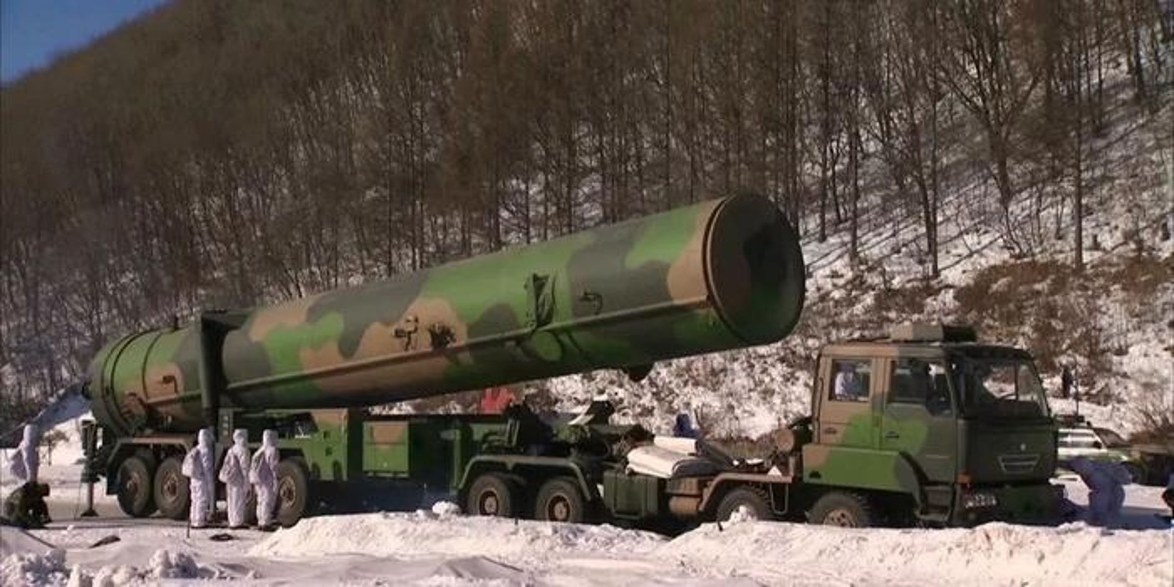《央視》在2016年首次曝光「東風-31」洲際彈道飛彈發射的畫面。(翻自《新浪網》)
