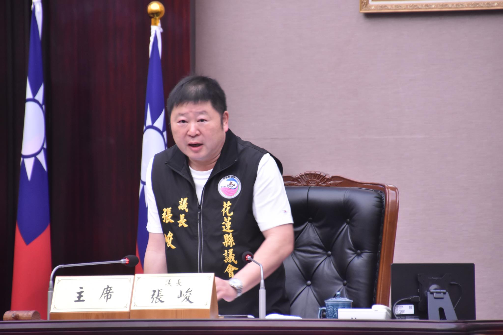 花蓮縣議長張峻表態支持罷免傅崐萁。（翻攝自張峻臉書）