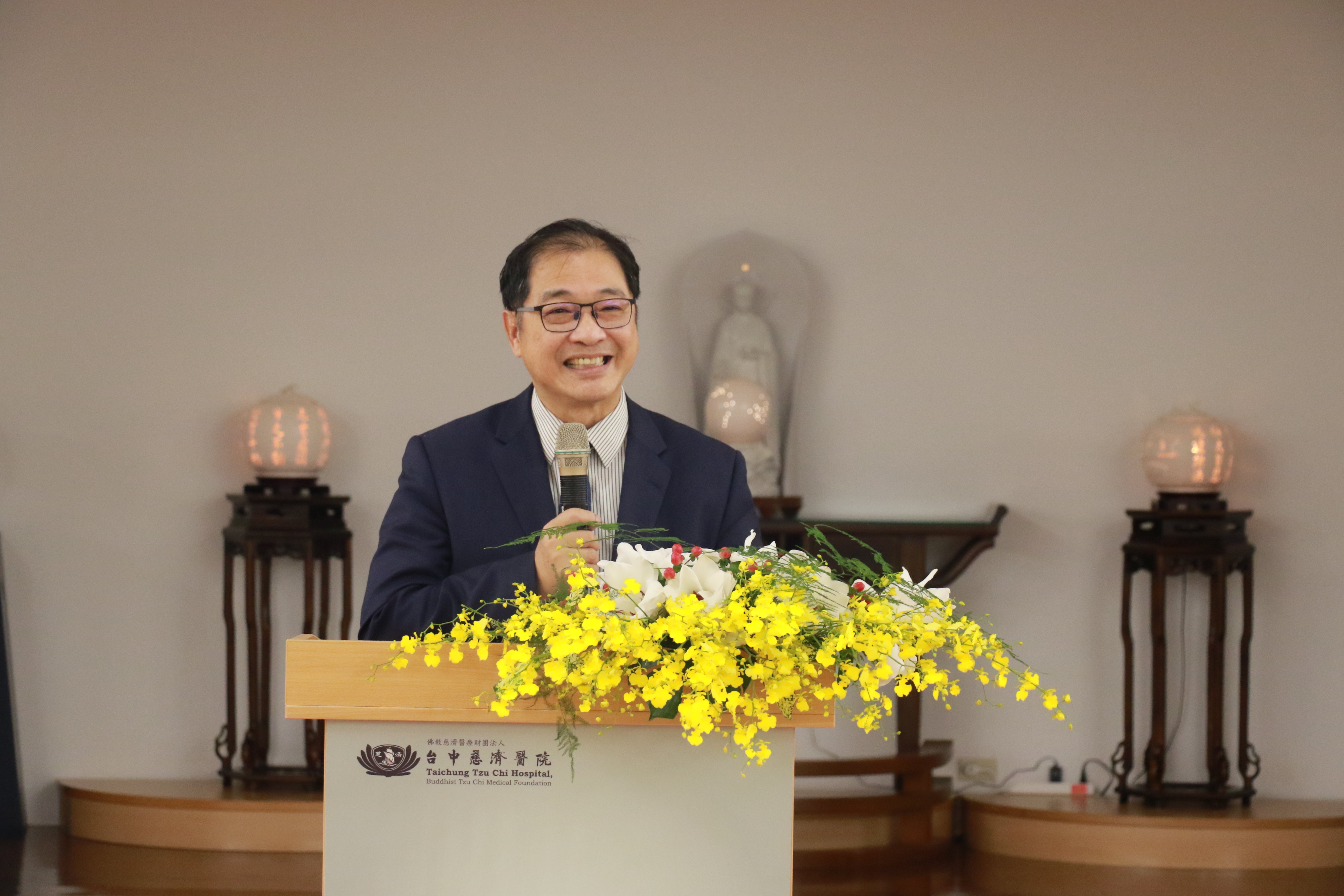 法務部部長鄭銘謙致詞。（犯保提供）