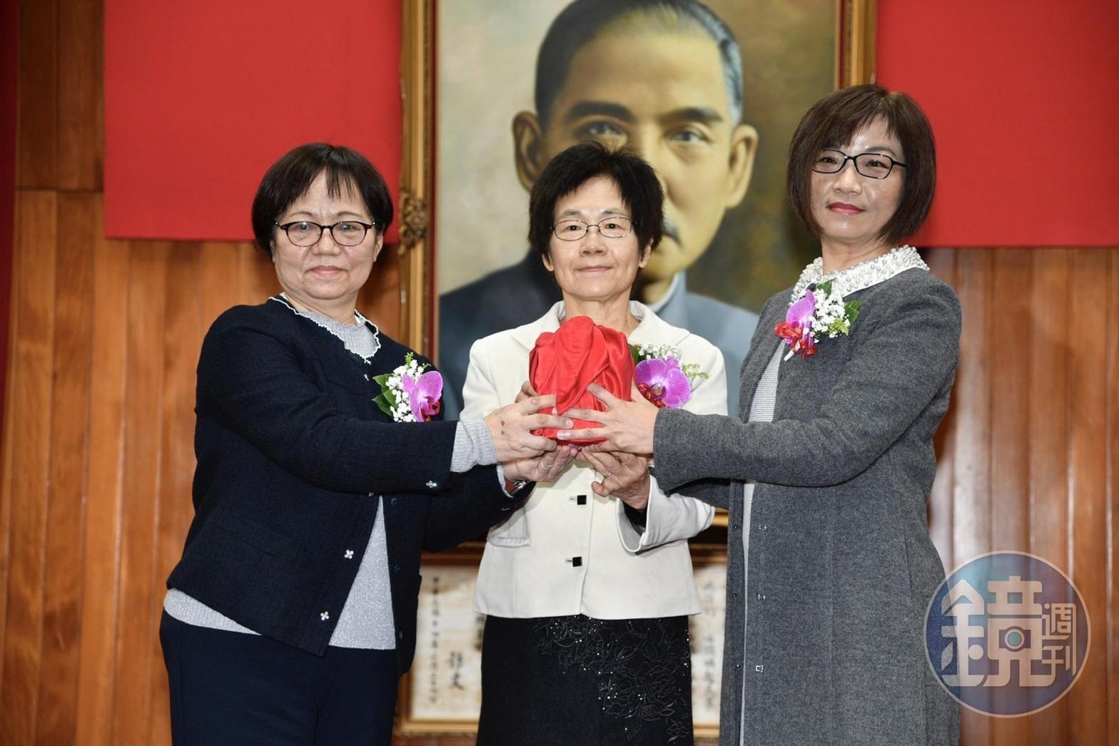 高等法院院長高金枝（中）獲總統特任為司法院秘書長。（本刊資料照）