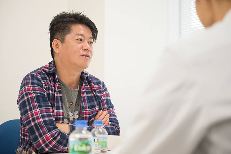 堀江貴文公開表達他們對Facebook和Instagram經營者Meta的憤怒。（翻攝自臉書＠ホリエモン公式）