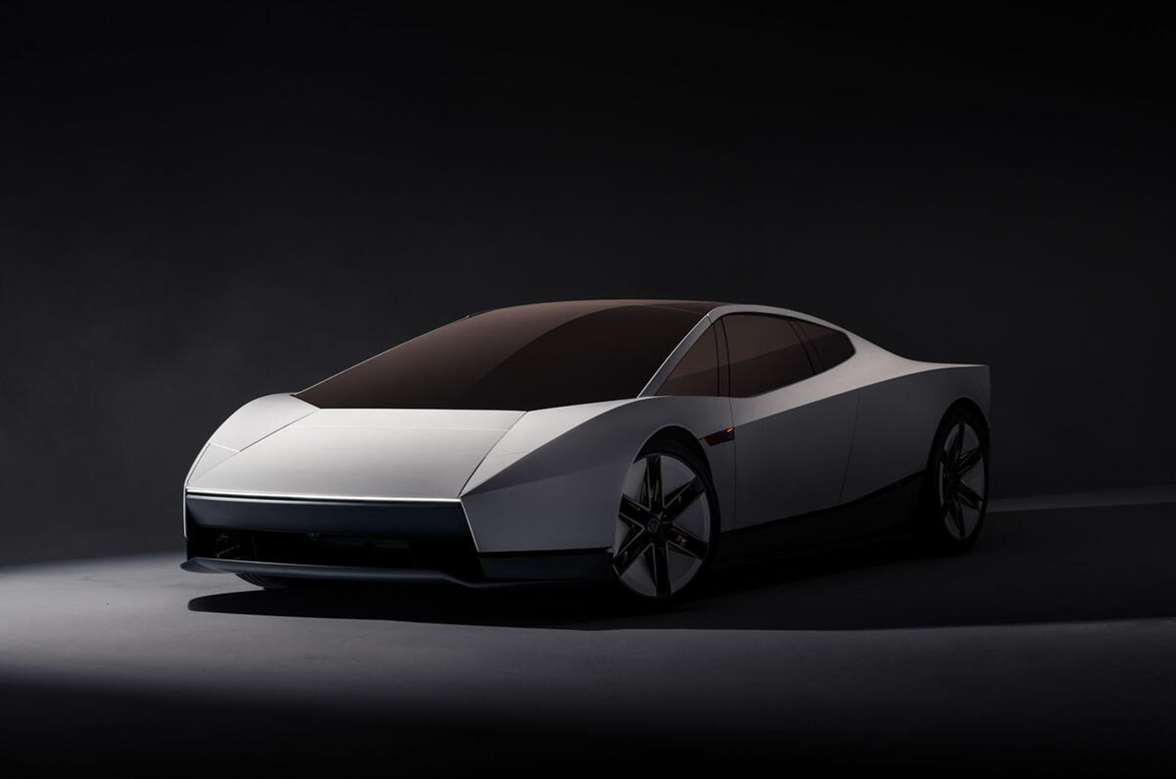 新一代 Roadster 與過去曾展示的版本有著顯著差異。採用更加粗獷、幾何化的設計語彙。
