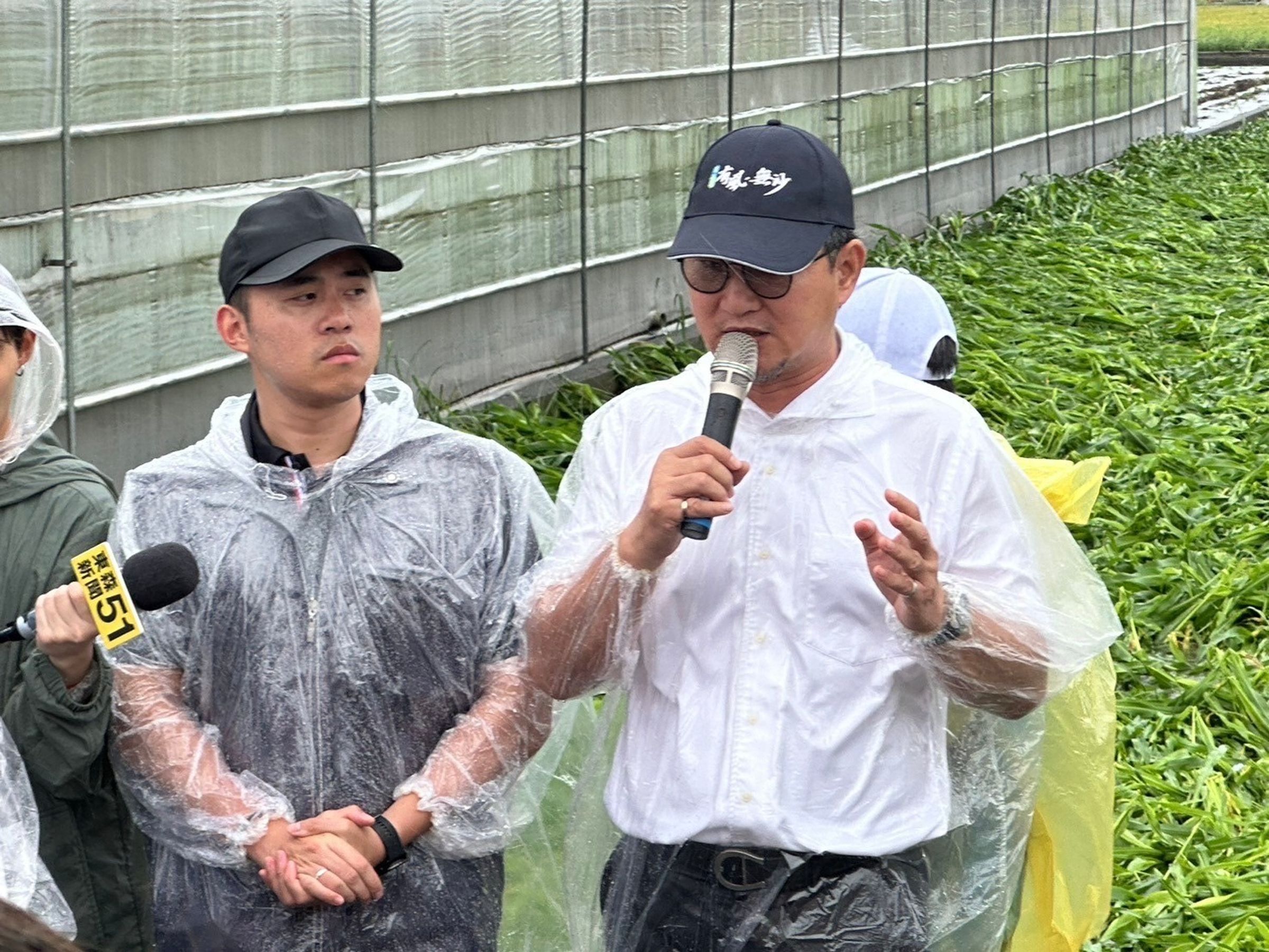 立委劉建國盼農損補助寬標準。（翻攝劉建國臉書）