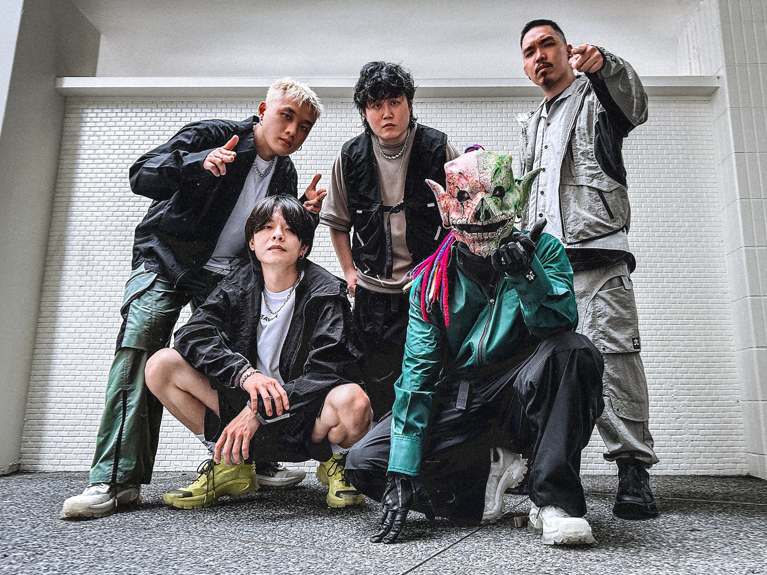 血肉果汁機將與陳亞蘭一起在大港開唱演出。（出日音樂提供）