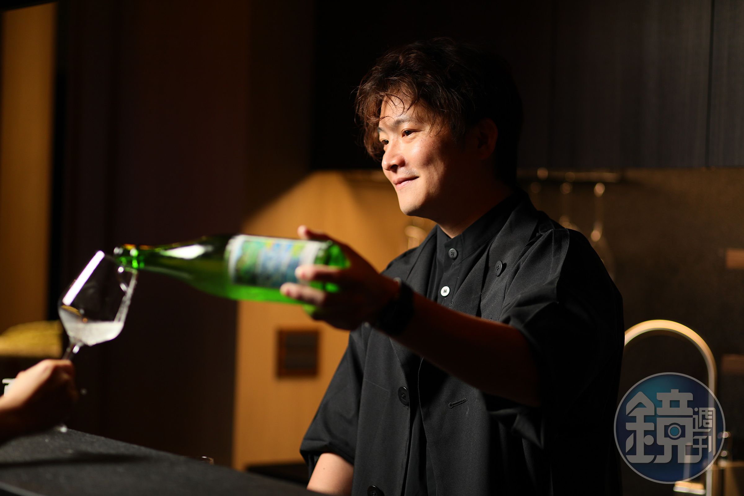 「久利酒藏」創辦人楊詩晨，樂於分享日本酒知識。