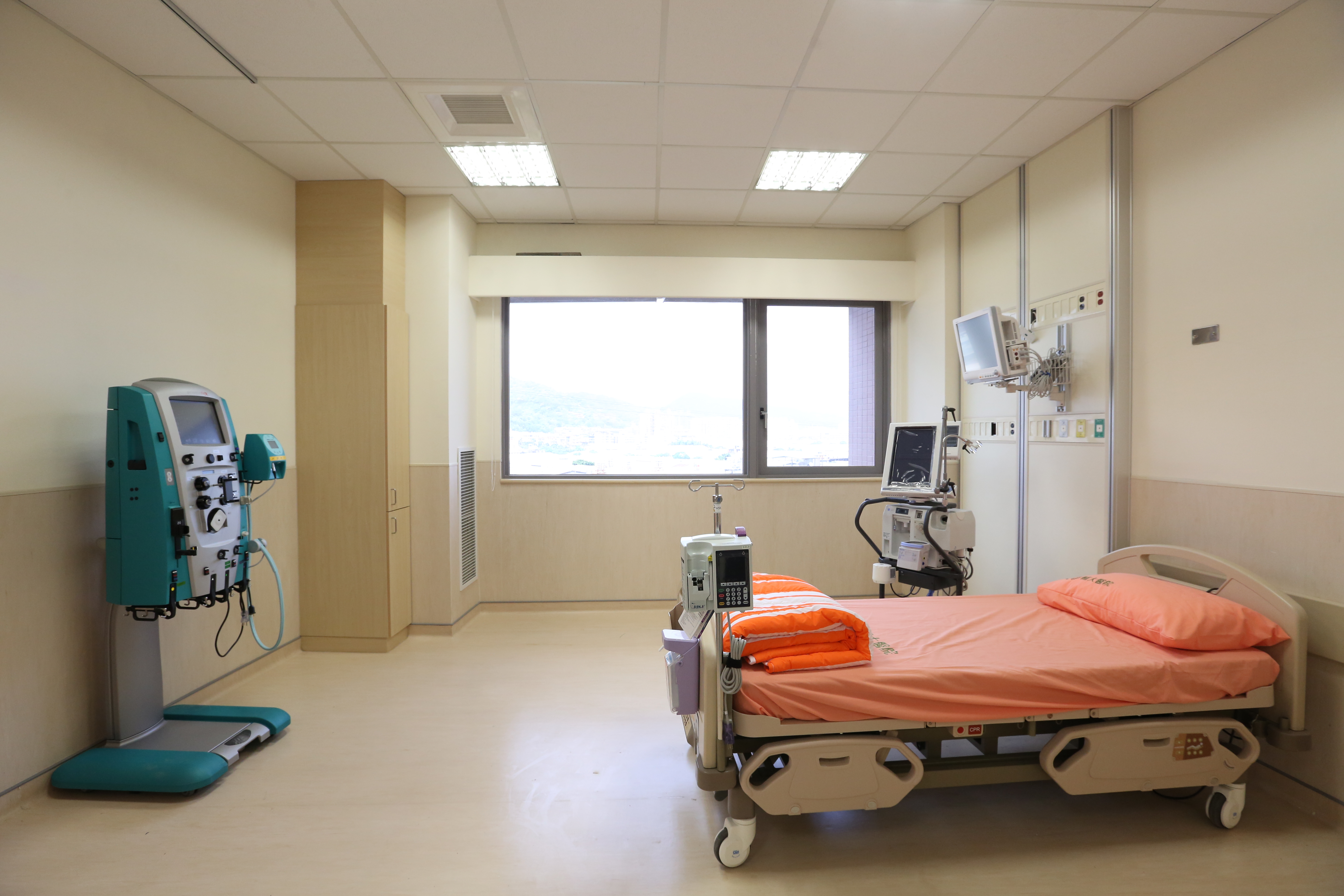 醫師楊宗燁透露，曾有病患被兒子痛罵「你再不死我會被你弄到破產！」（示意圖，本刊資料照）