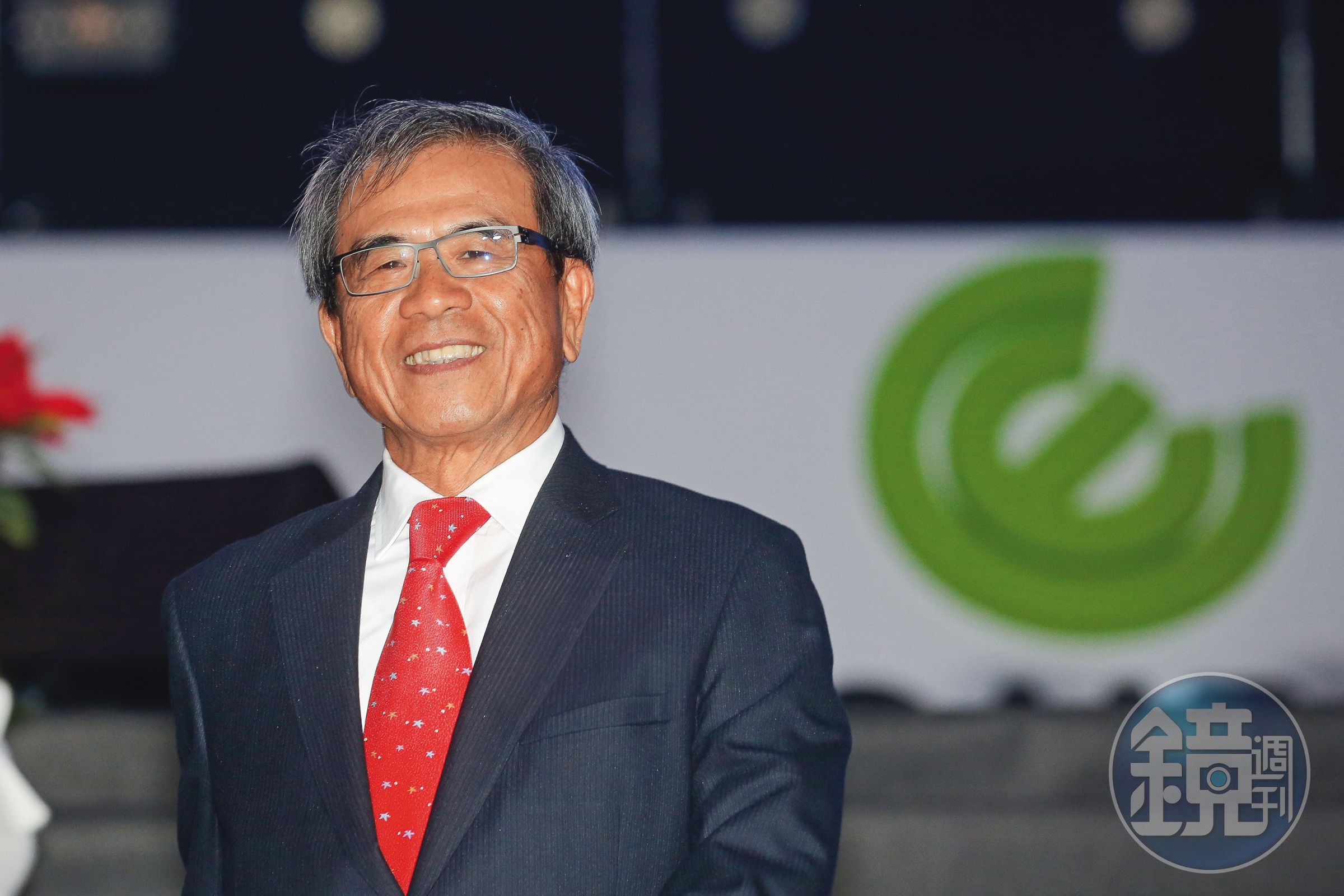 仁寶董事長陳瑞聰撿到槍，拿下戴爾千億元AI伺服器訂單。