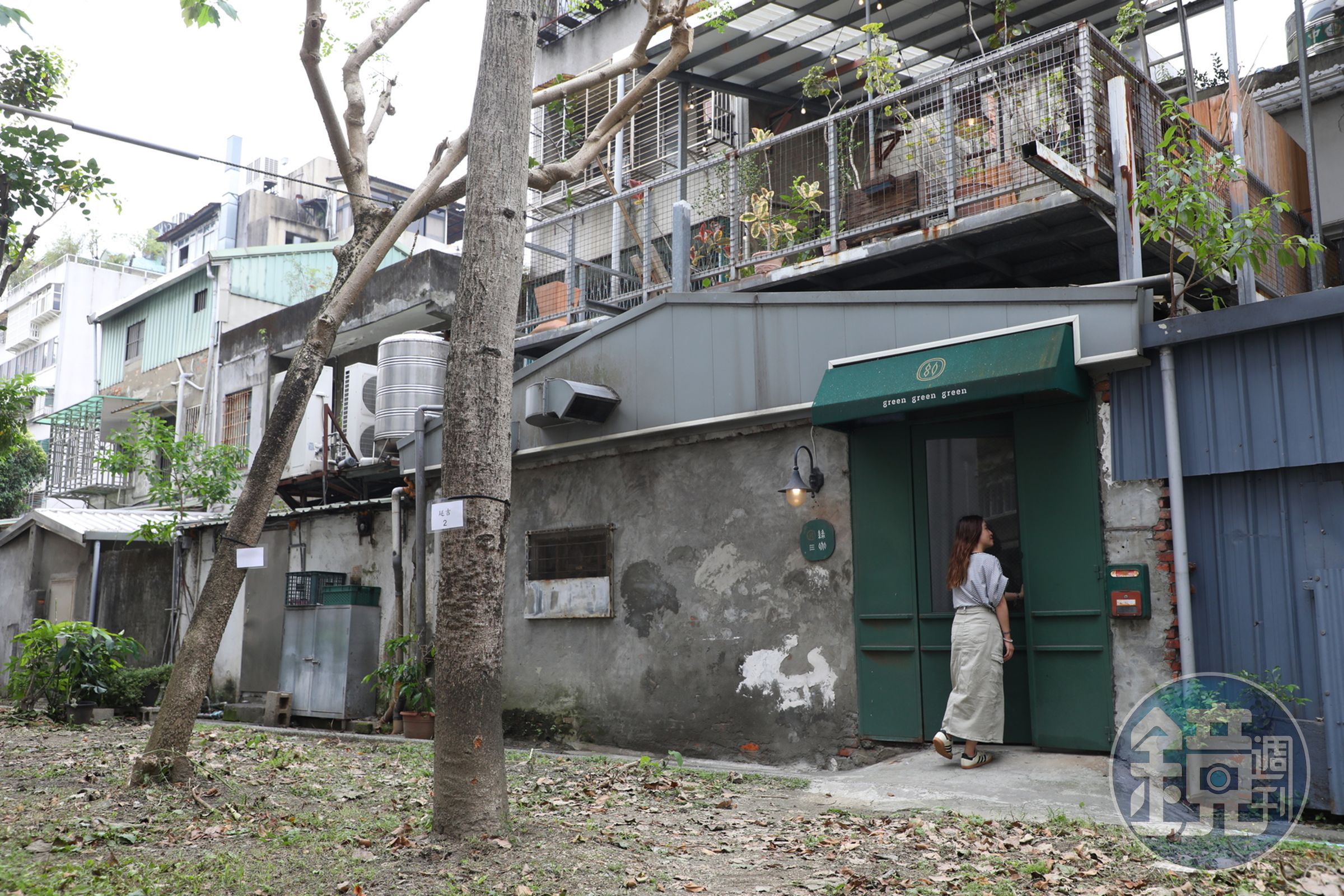 綠咖生活概念店入口處在屋子後方,相當隱密。