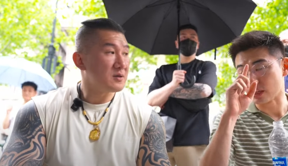 網紅「館長」陳之漢赴上海。（翻攝自館長直播）