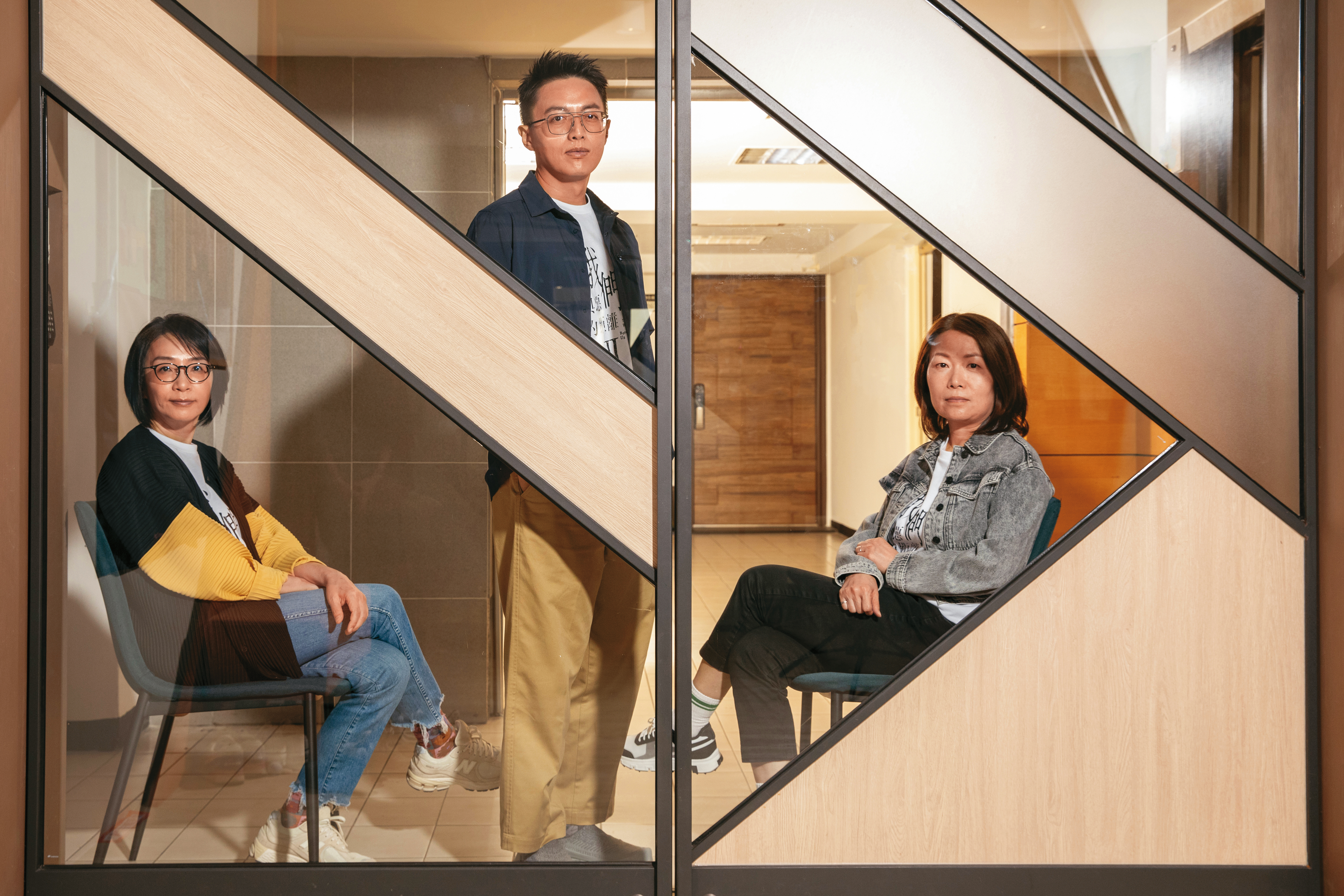 CATCHPLAY執行長楊麗貞（右）主導海外平台銷售，促成與Amazon Prime Video合作，左起為製作人林昱伶和導演林君陽。