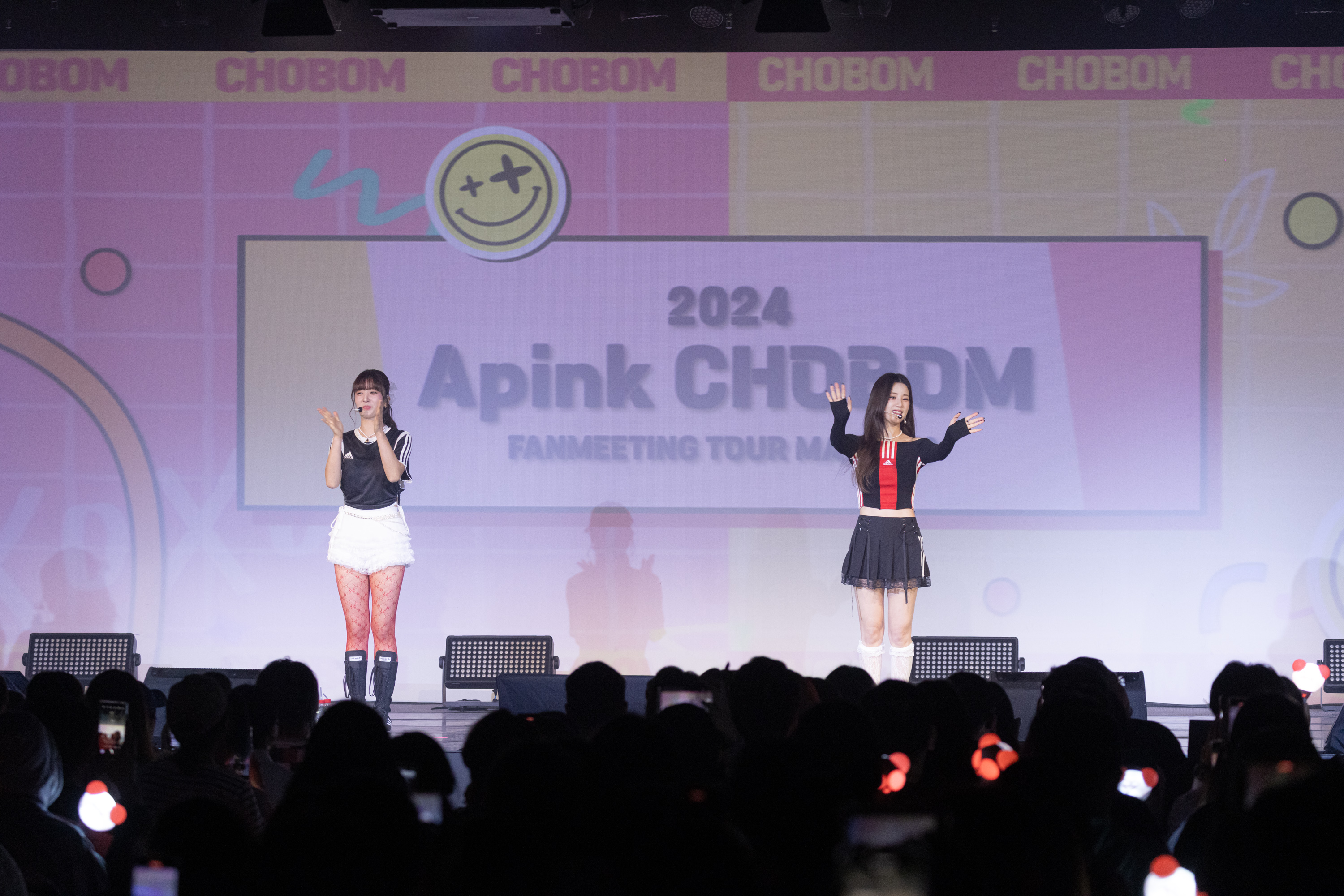 APINK成員初瓏（右）與普美默契滿滿，見面會的遊戲幾乎全部過關，幾近完美。（ON INN ASIA 提供）