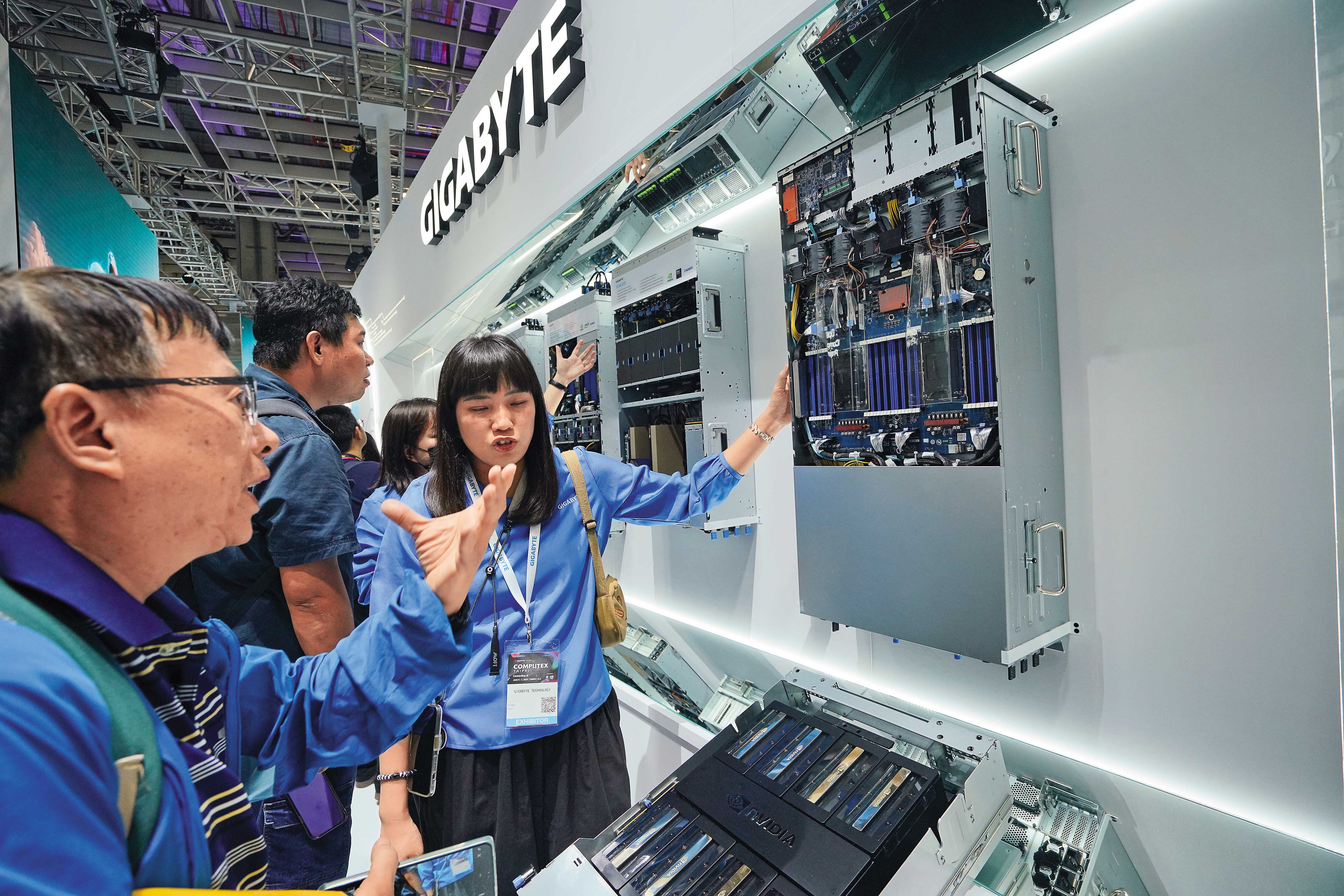 美中兩強競逐AI，台灣擁有完整供應鏈，仍將是最大受益者。