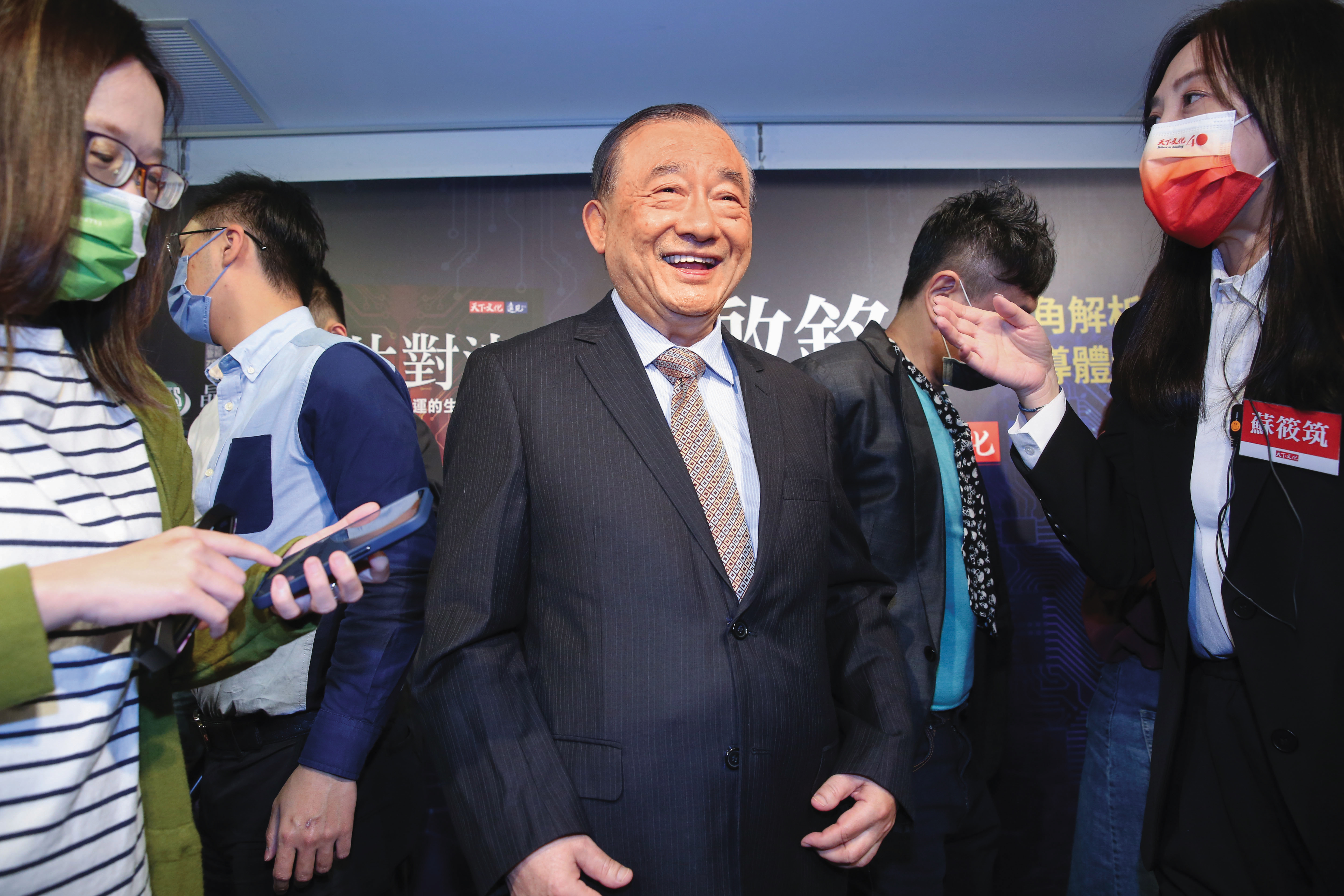 馬基金會董事薛香川、尹啟銘(中)、李德維是馬基金會調查小組核心人物。
