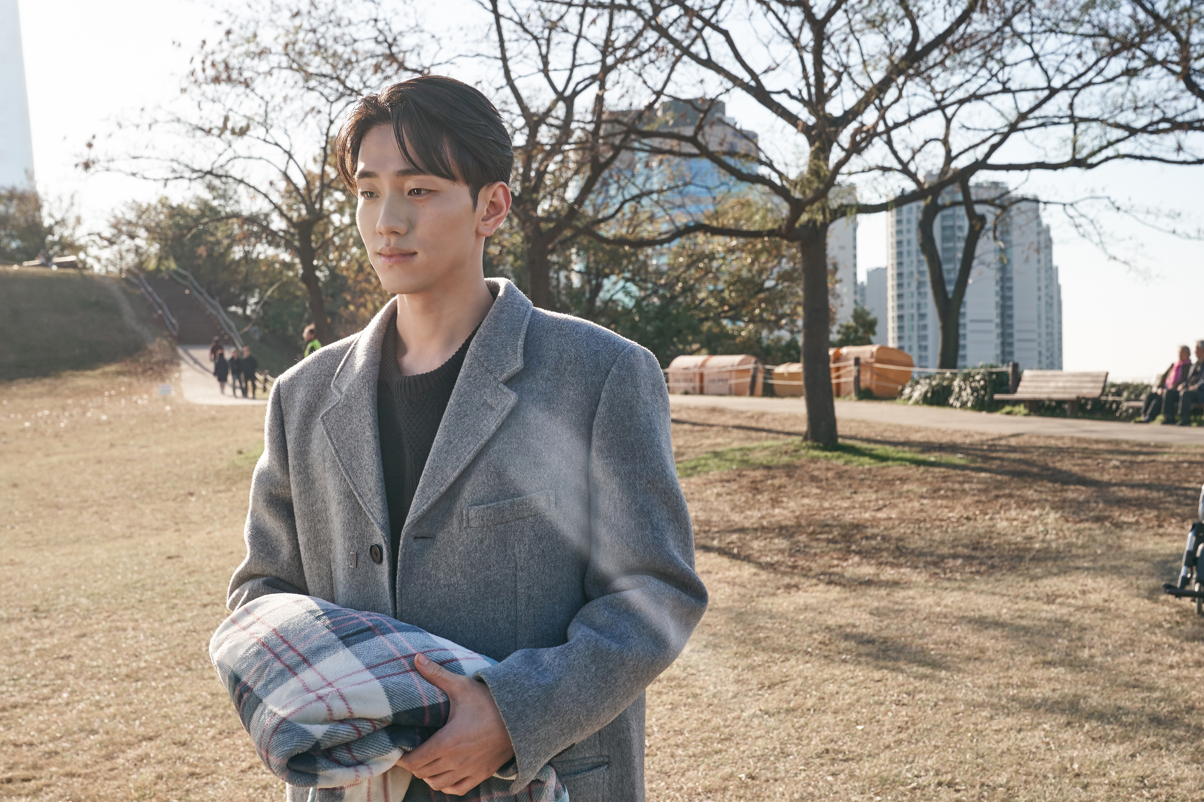 《大都市的愛情法》男主角南潤壽的表現，讓原著作者兼本劇編劇的朴相映滿意到不行。（friDay影音提供）