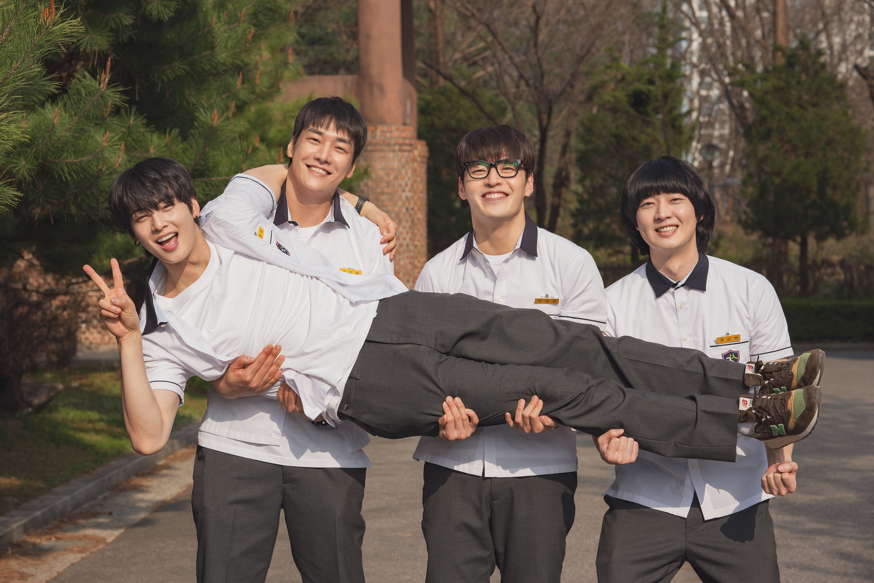 韓影《放飛旅行團》主演群金英光、姜河那、韓善化等人出席VIP首映會。（采昌國際多媒體提供）