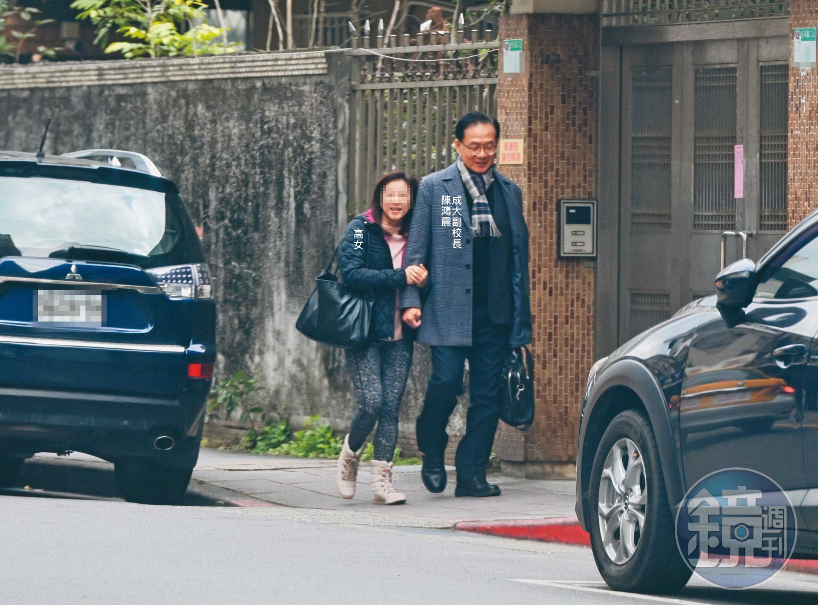 2025.01.17 13:51 成大副校長陳鴻震（右）到高姓女子（左）住處過夜，隔天一起出門，互動親密