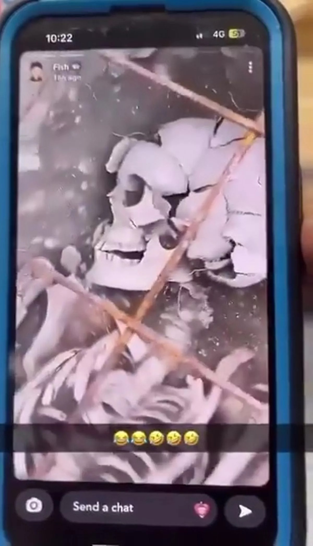 工地挖到的這處墓地遺跡，至少有1千年歷史。（翻自《每日星報》）