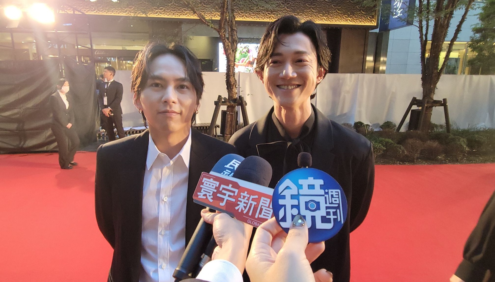 吳慷仁（右）與巫建和演出的香港電影《但願人長久》入選亞洲未來單元，兩人特地飛到東京出席影展。