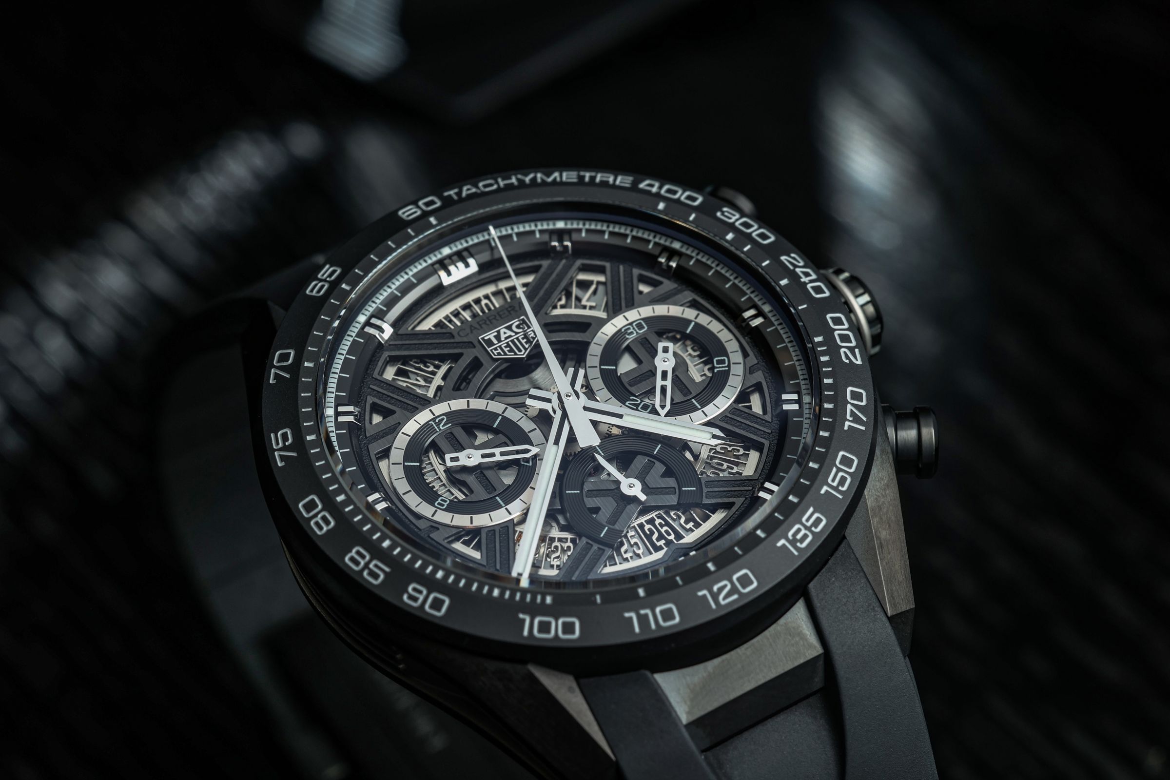 Carrera Extreme Sport系列鈦金屬材質版本-曜黑版，定價NT$275,900。