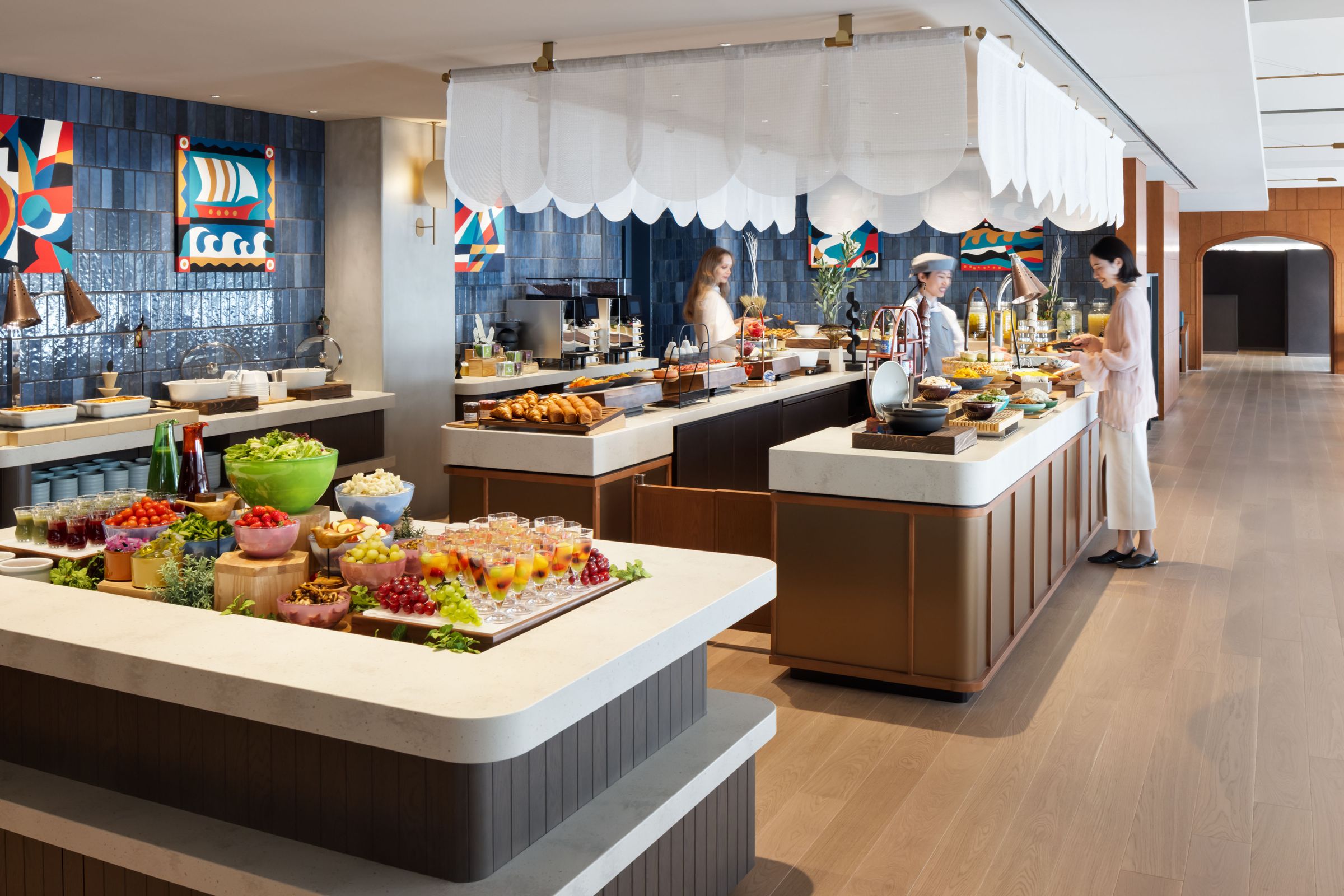 「OMO Dining」提供自助式早餐吧。(星野集團提供)