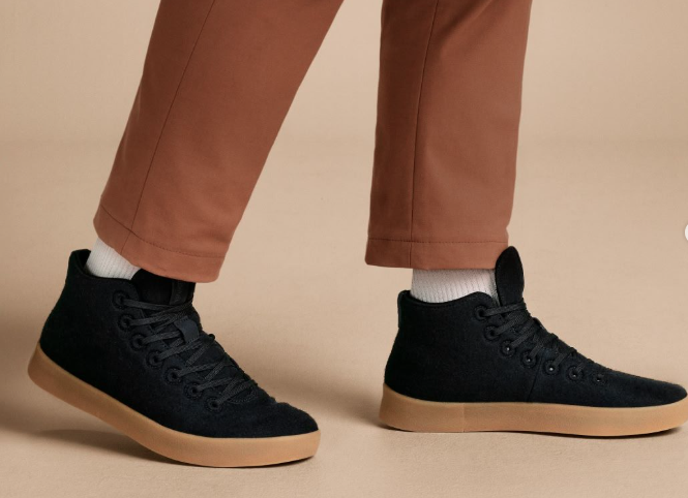 曾值40億美元的矽谷愛牌Allbirds，因連年虧損與擴張失利，最終僅以3,900萬美元「骨折價」易主。（翻攝自IG@allbirds）