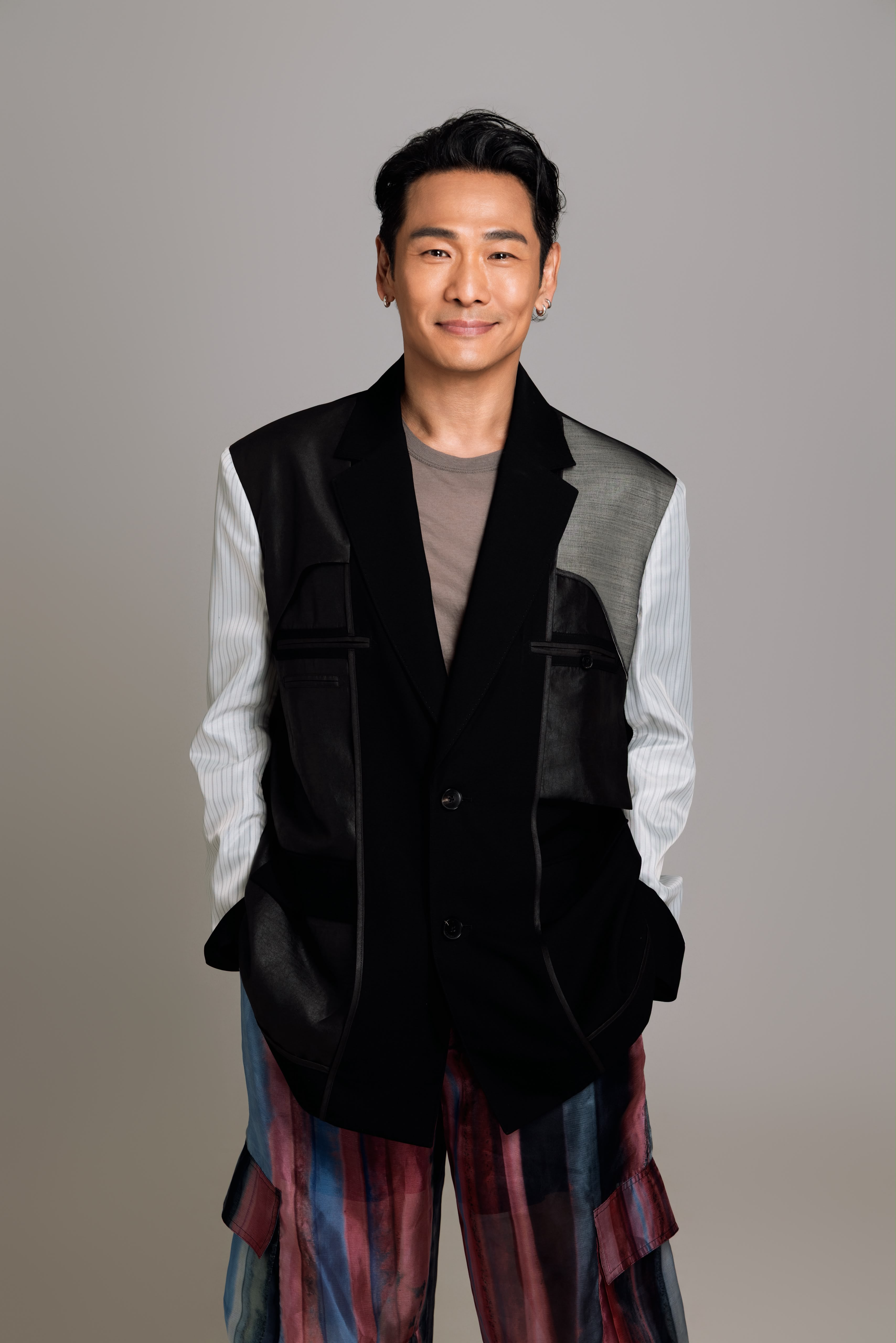 杜德偉要把經典K歌唱好唱滿，更預告夯曲〈脫掉〉絕對不缺席。（圖／臺東縣政府提供）