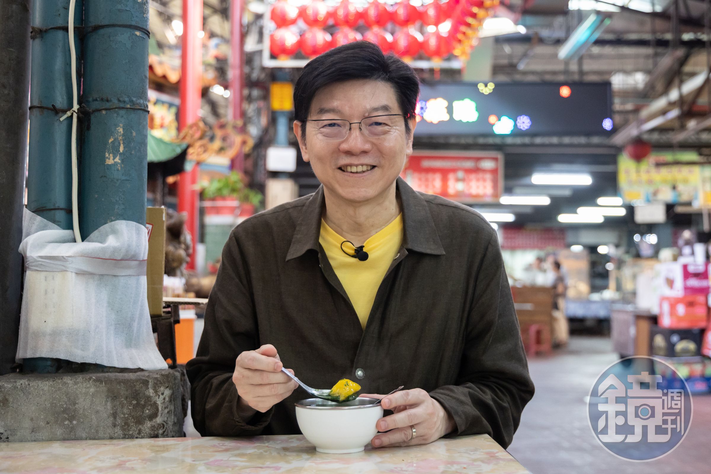 已出版兩本《裴社長廚房手記》的裴偉,現在正走遍全台,籌備以小吃為主題的第3本美食書。