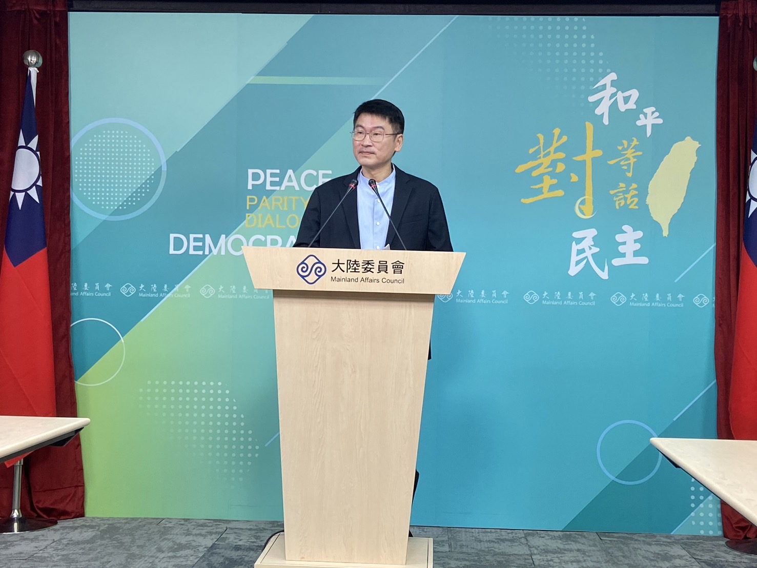 陸委會副主委梁文傑宣布，暫停中國《海峽導報》來台駐點。（本刊資料照）