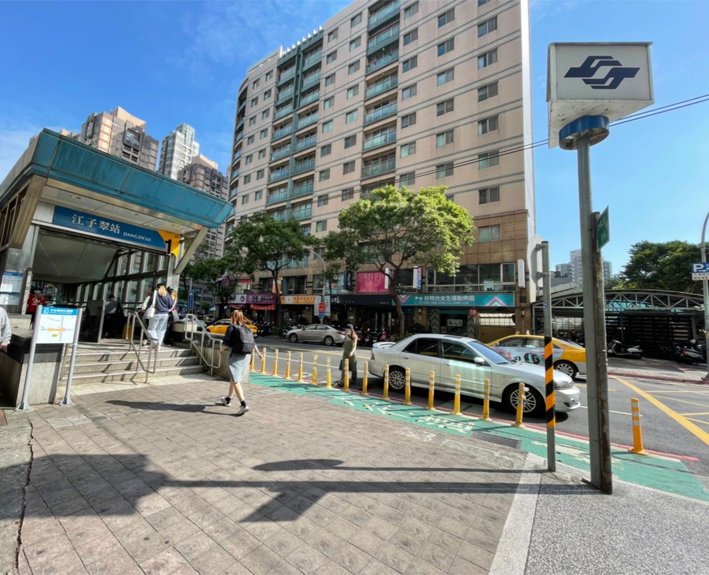 在台北車站10分鐘通勤時間內的捷運站點中,江子翠捷運站住宅交易量高達470件,位居第一。
