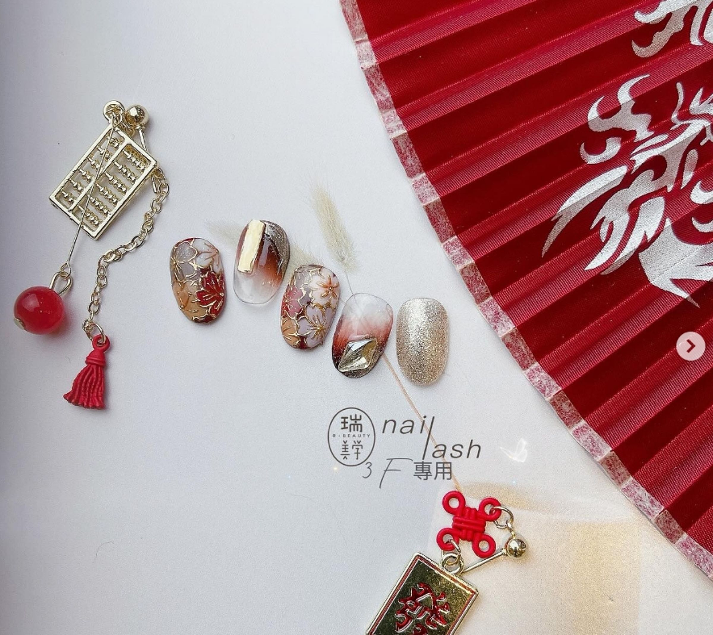 台灣美甲師瑞.美學美甲美睫。(翻攝自r_beauty_nail_eyelash IG)