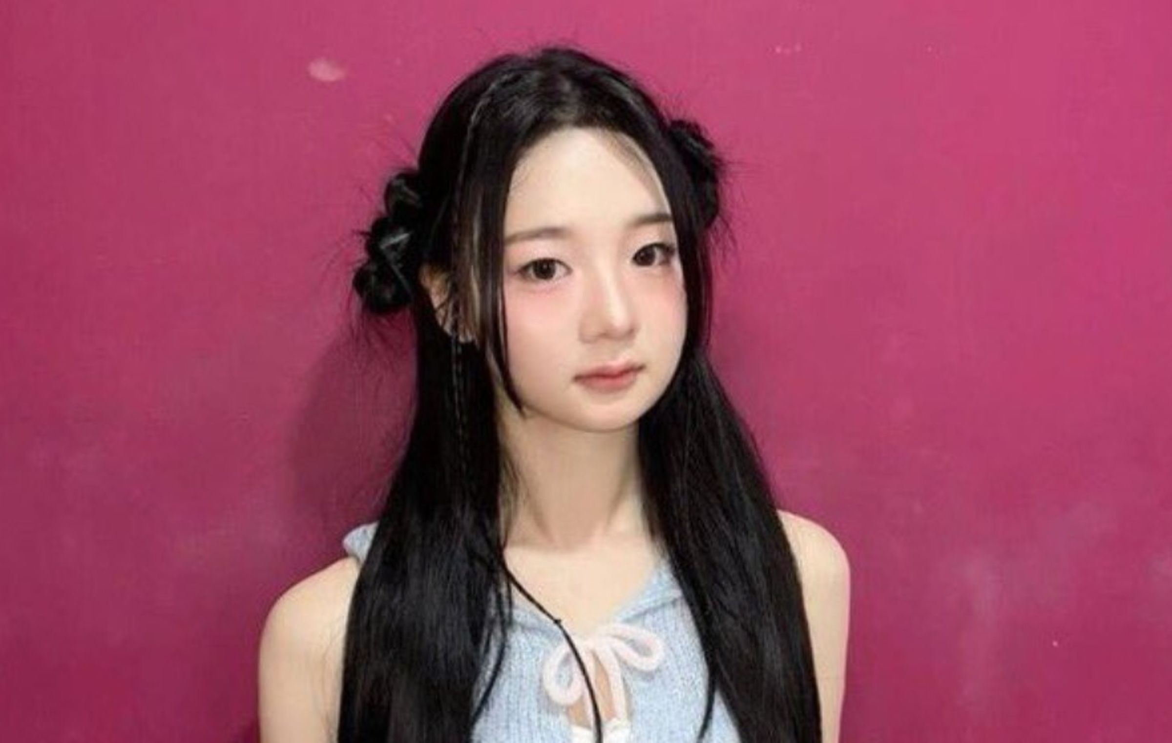 佳誾的母親今（29日）在律師陪同下舉行記者會公開為女兒討公道。（網路圖片）